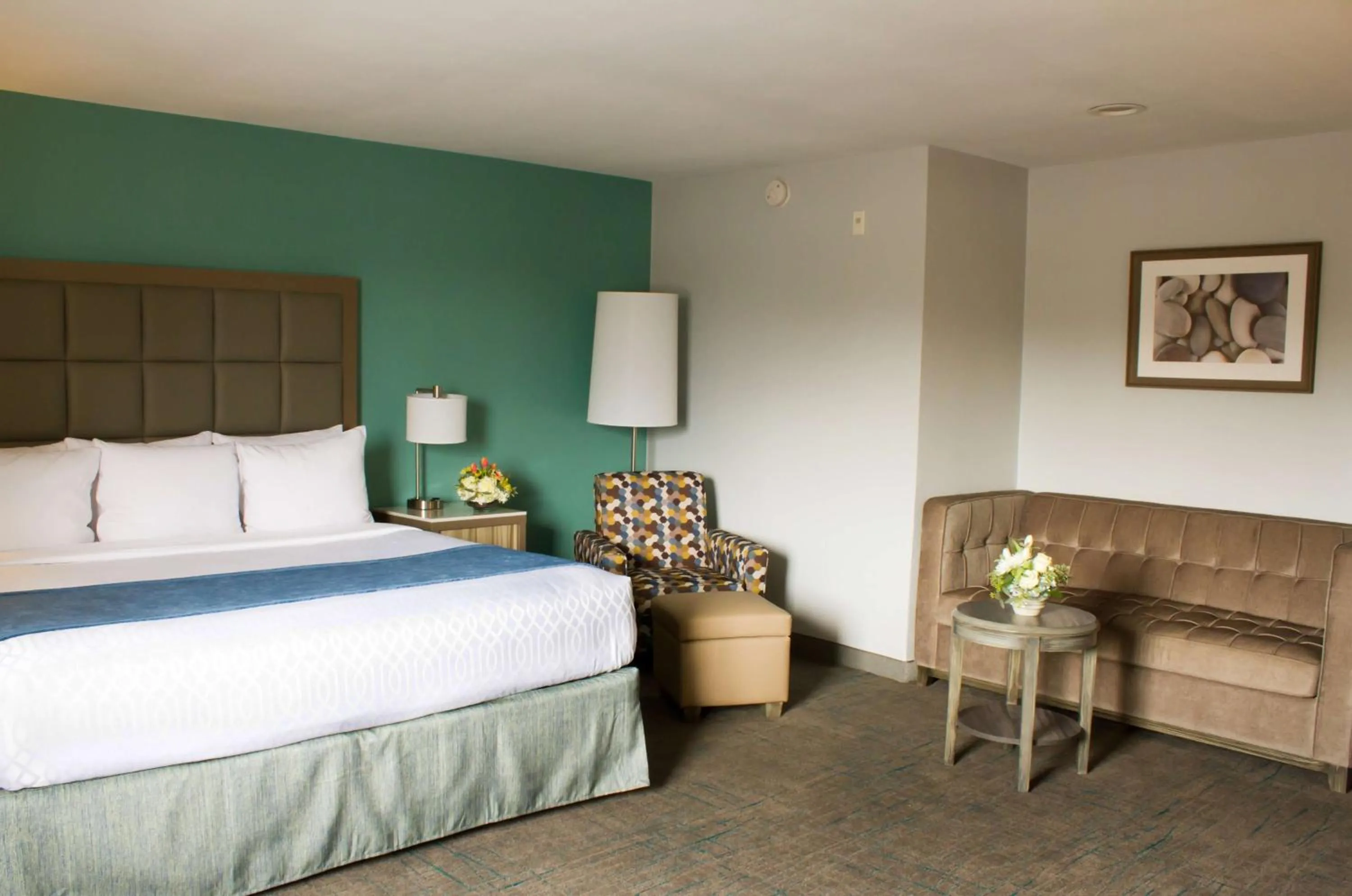 Bed in Best Western Toledo South Maumee