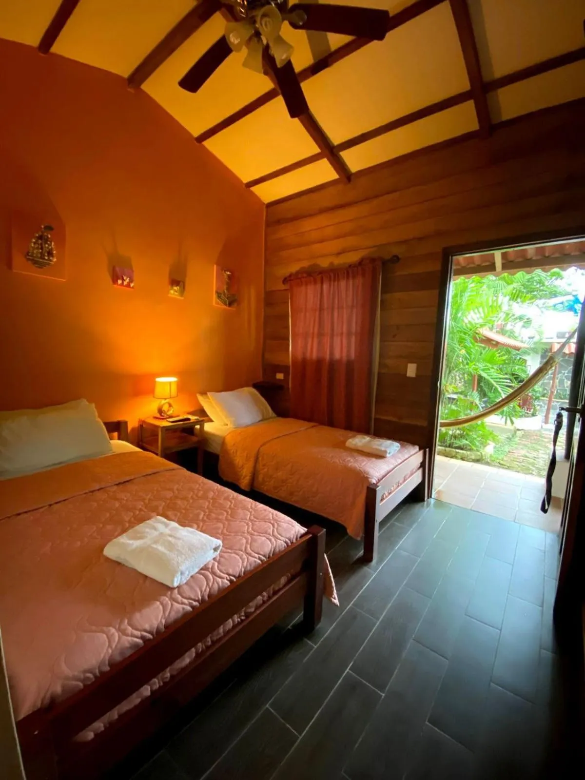 Bed in Hotel y Restaurante Mama Ines