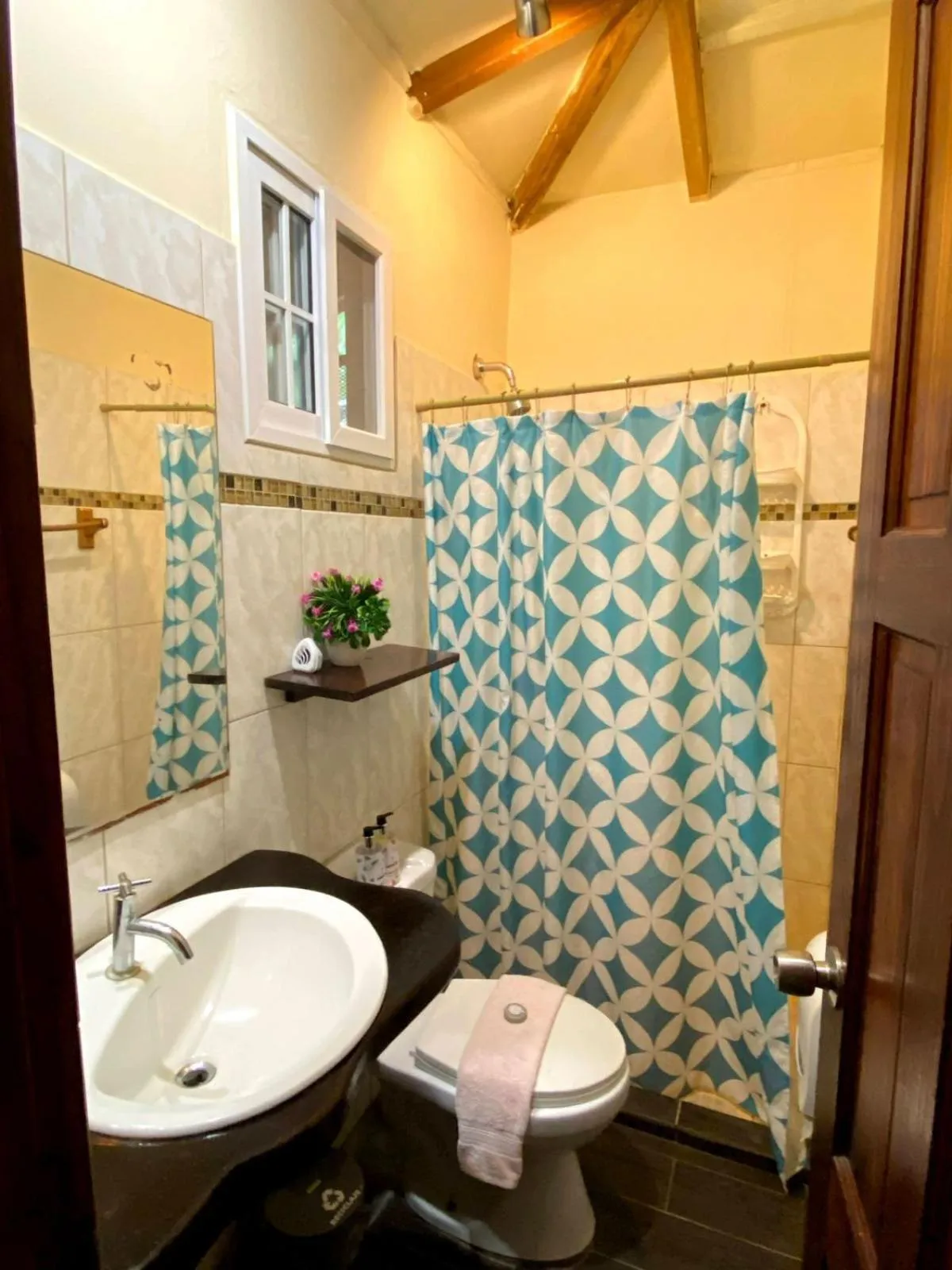 Bathroom in Hotel y Restaurante Mama Ines