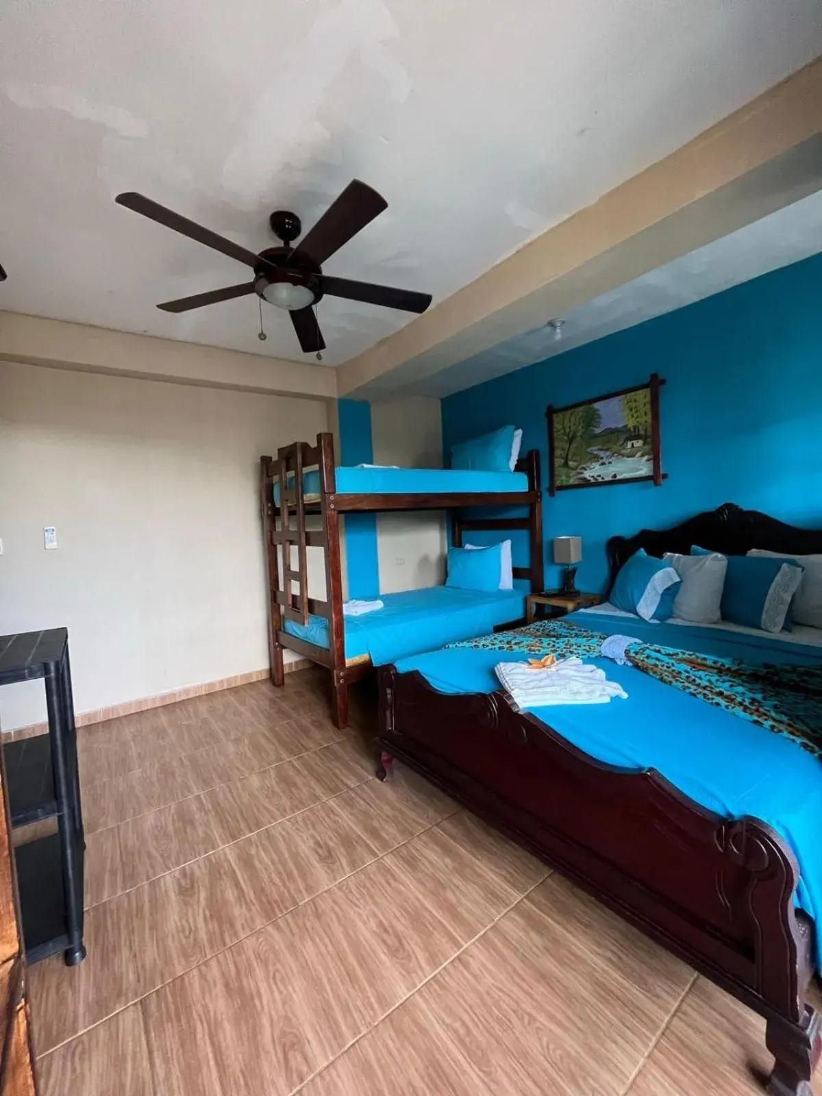 Standard Double Room with Balcony in Hotel y Restaurante Mama Ines Standard Double Room with Balcony in Hotel y Restaurante Mama Ines