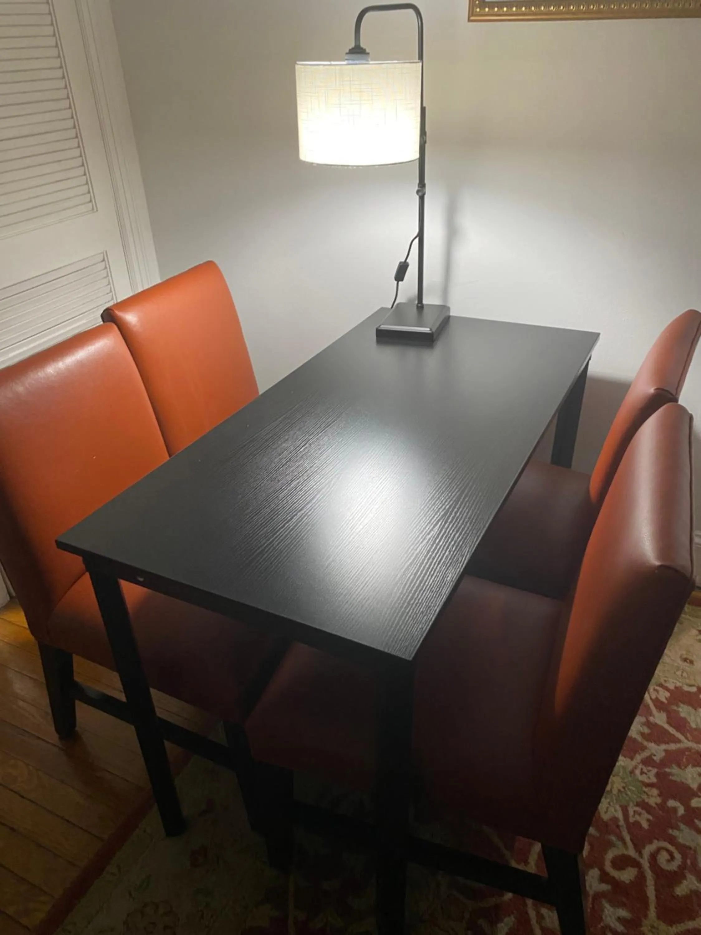 Dining area in Gorgeous Refurbished 1Bdrm and 1Den Home