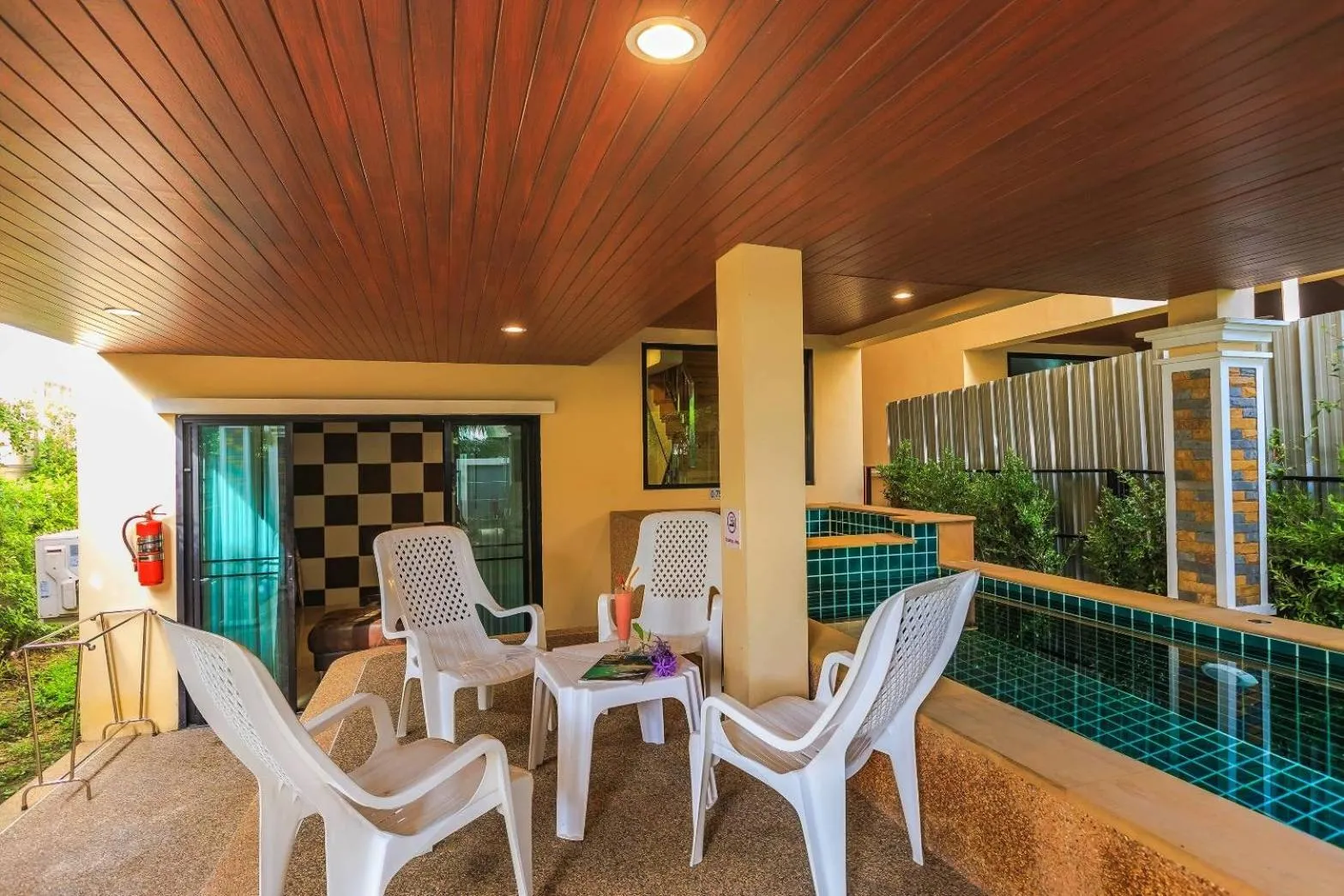Patio in Aonang Oscar Pool Villas - Free Shuttle to Aonang Beach -shared pool - private pool