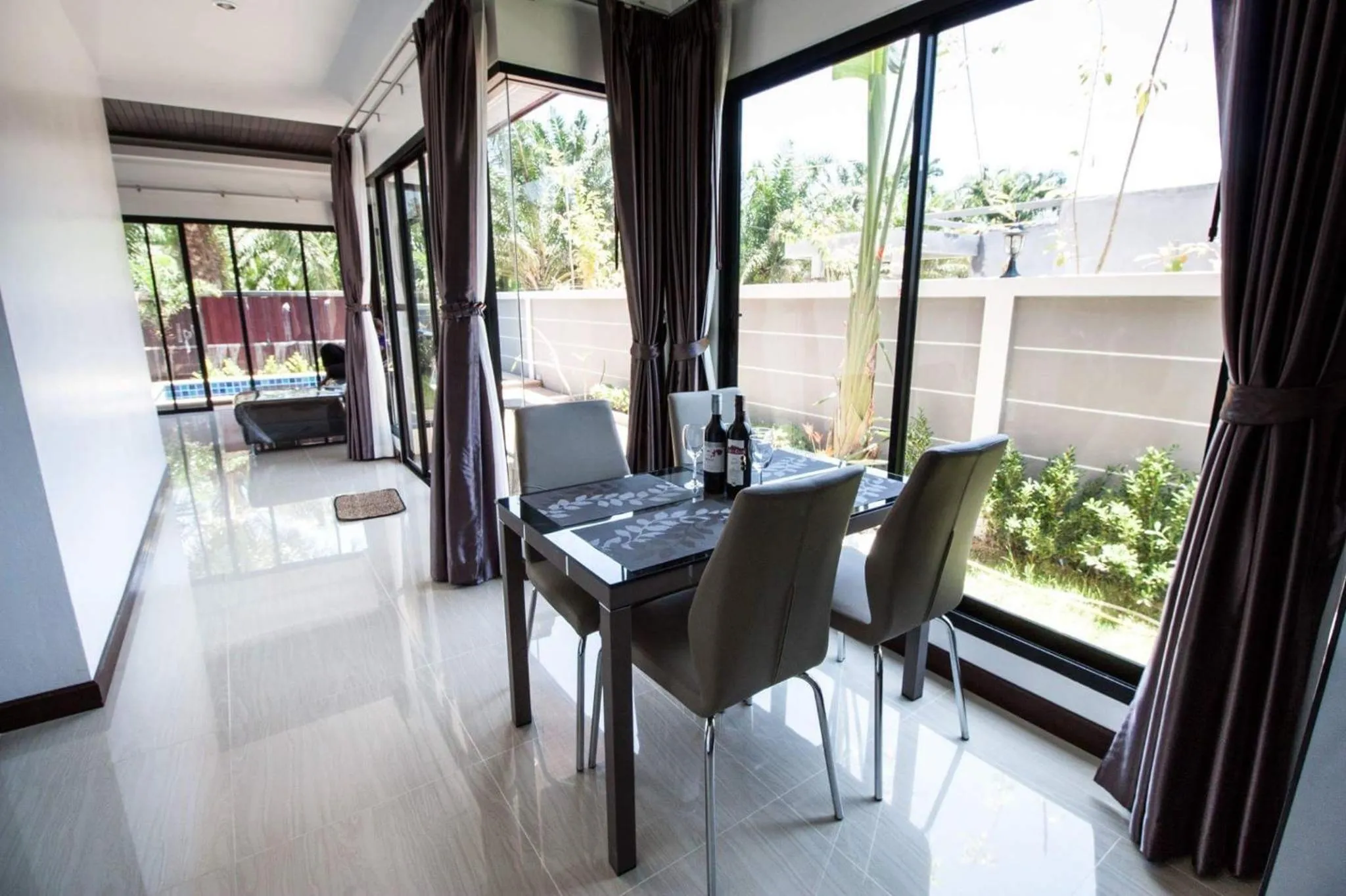 Dining area in Aonang Oscar Pool Villas - Free Shuttle to Aonang Beach -shared pool - private pool