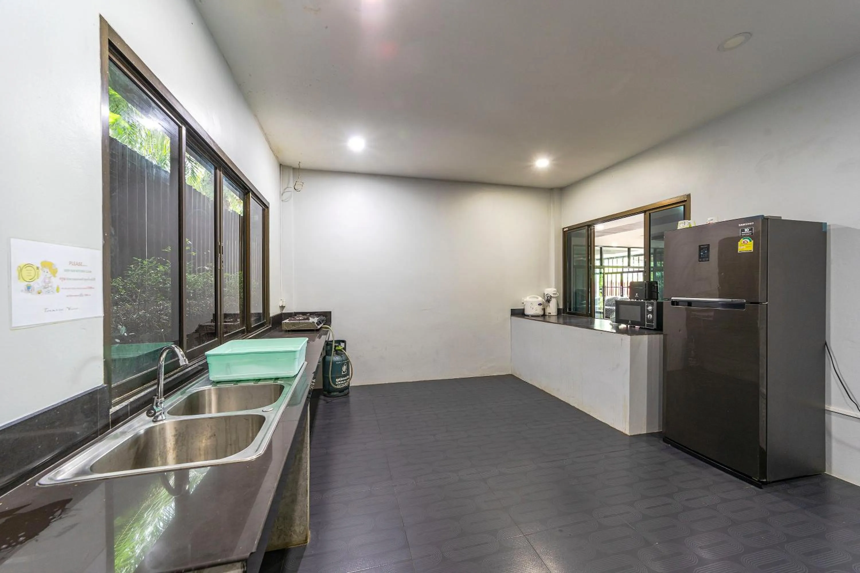 Kitchen or kitchenette in Aonang Oscar Pool Villas - Free Shuttle to Aonang Beach -shared pool - private pool