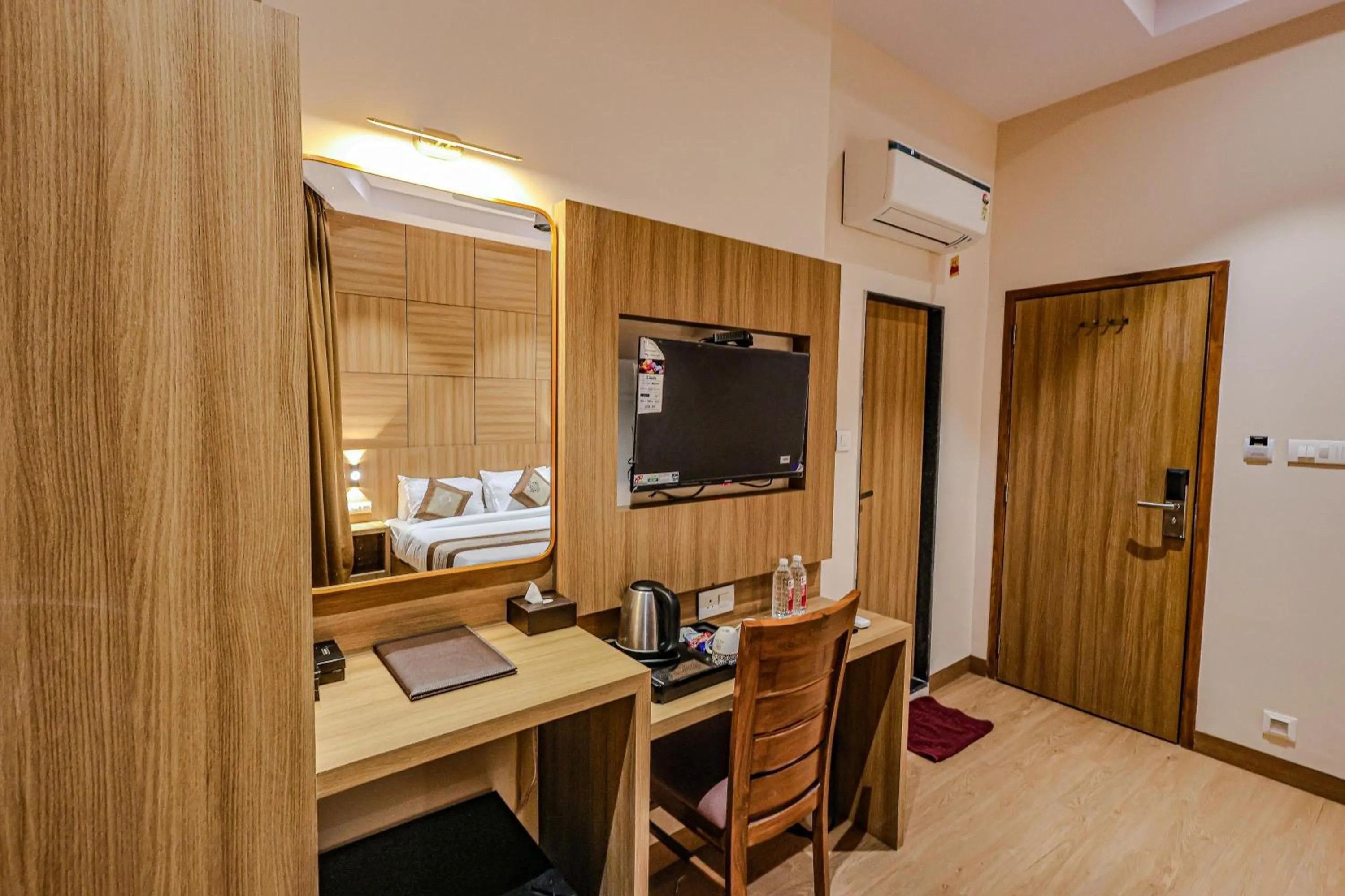 Bed in Hotel Alfa Suites