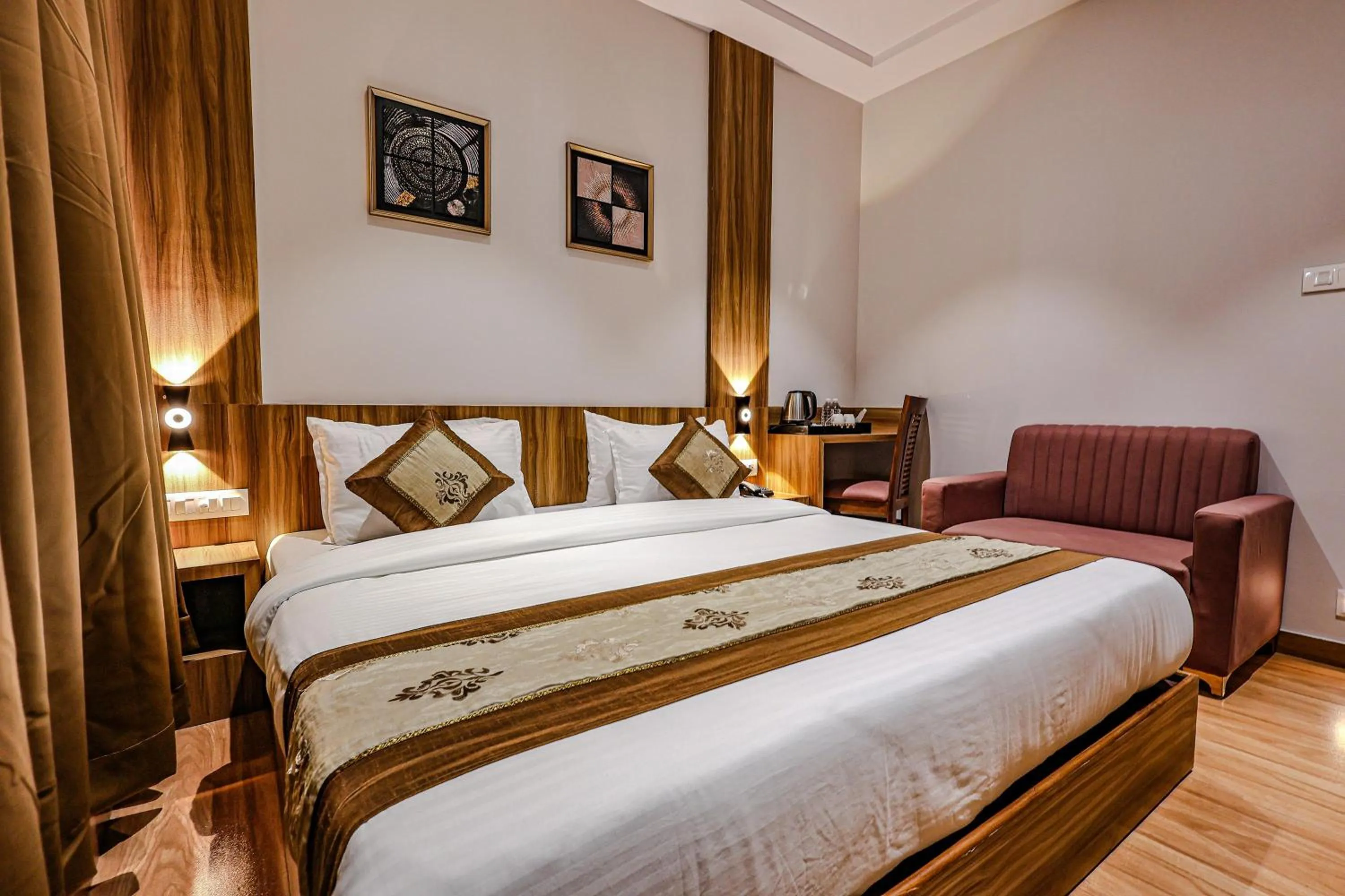 Bed in Hotel Alfa Suites