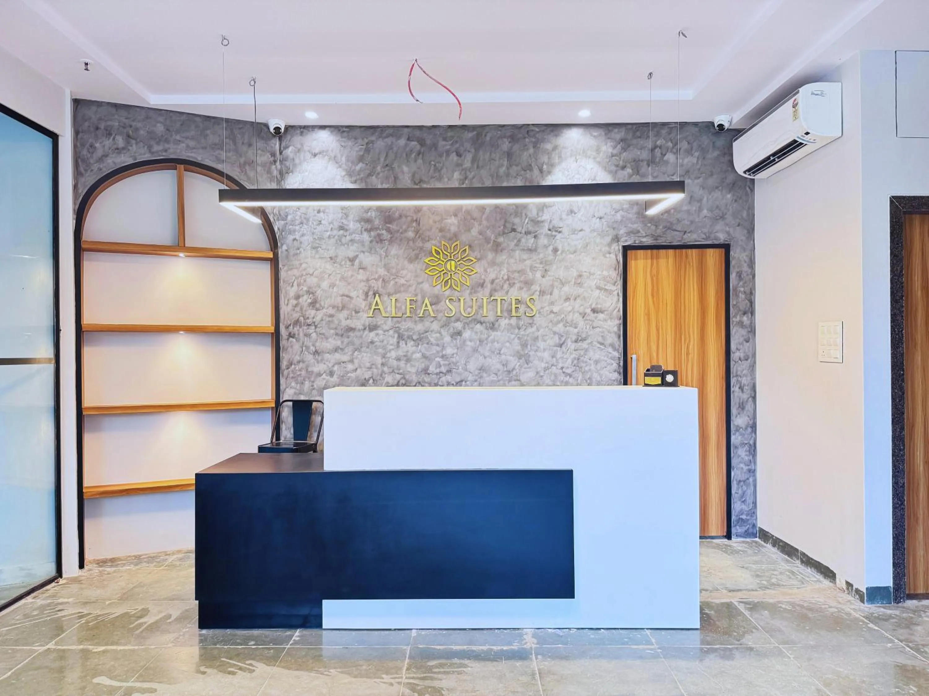 Lobby or reception in Hotel Alfa Suites