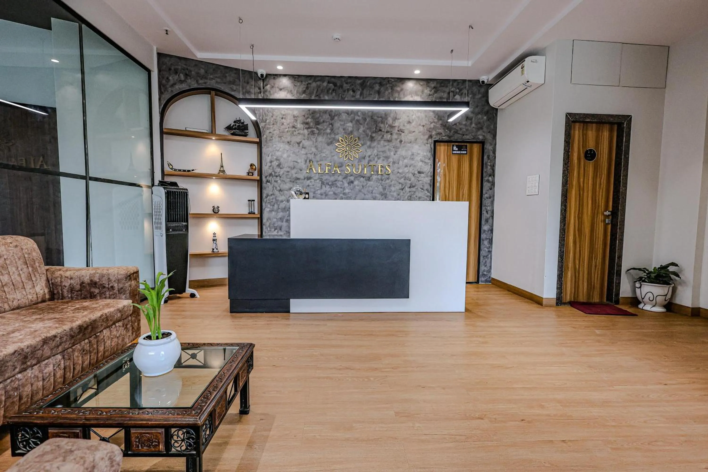 Lobby or reception in Hotel Alfa Suites