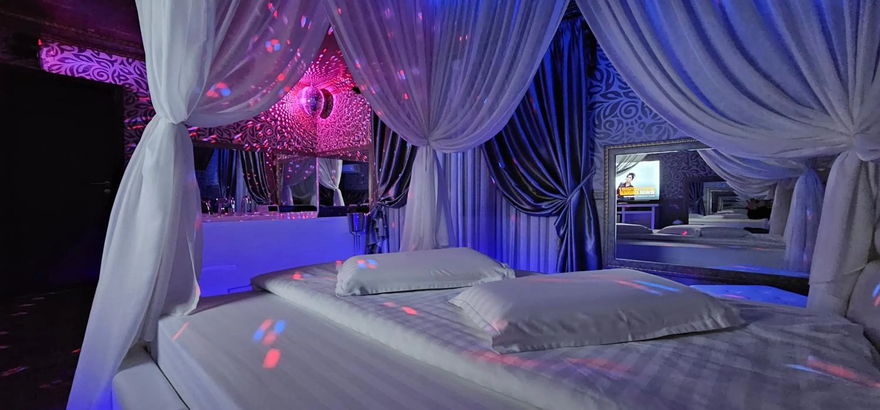 Bed in Hotel Boutique Mikaela (Adult Only)