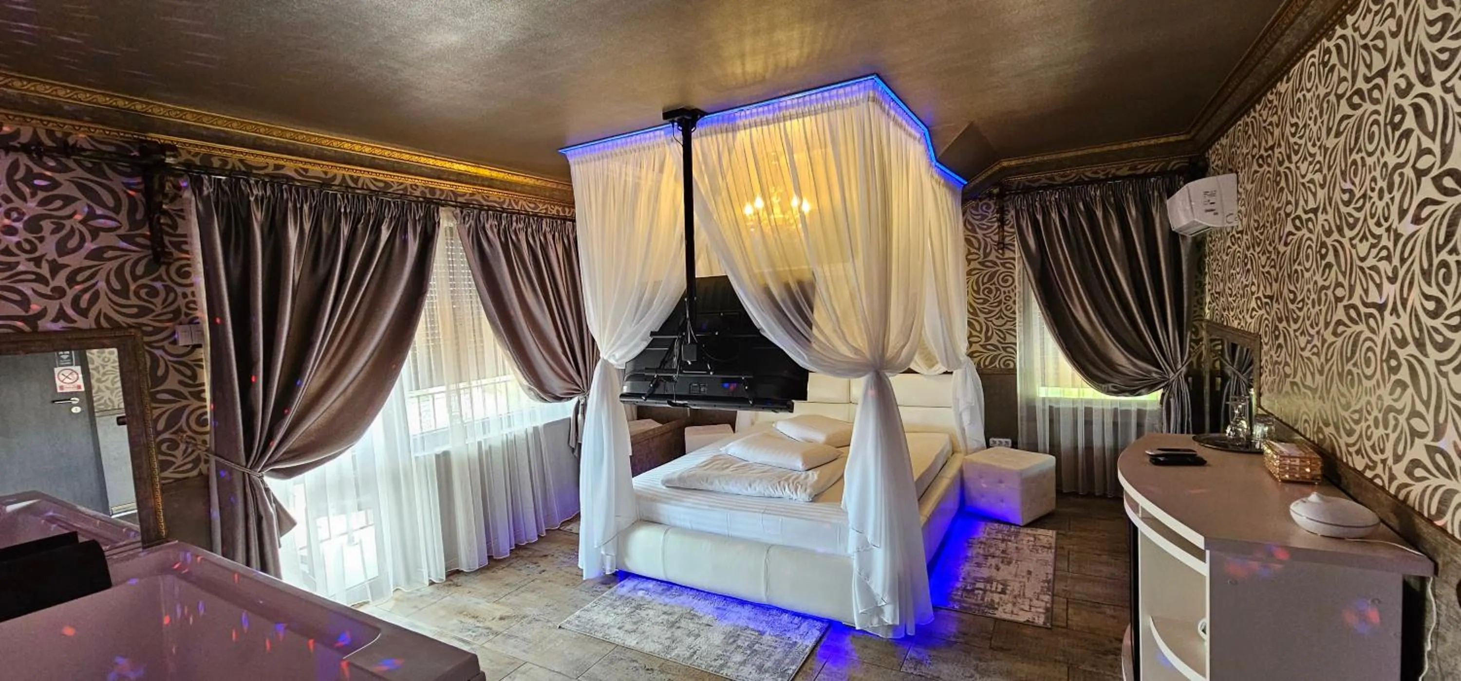 Bed in Hotel Boutique Mikaela (Adult Only)