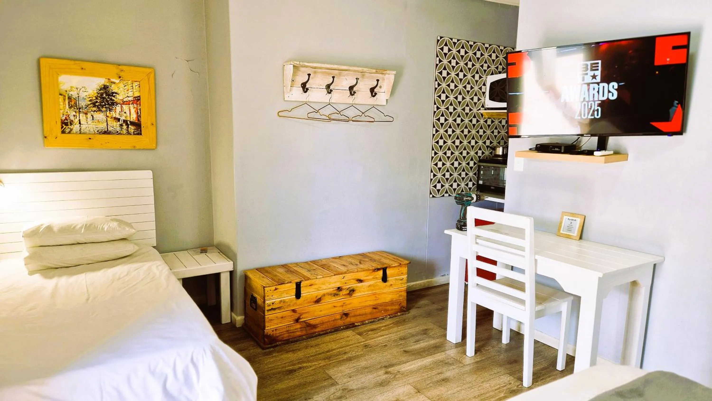 View (from property/room), Bed in Tiende Laan Bed & Breakfast and Self-Catering