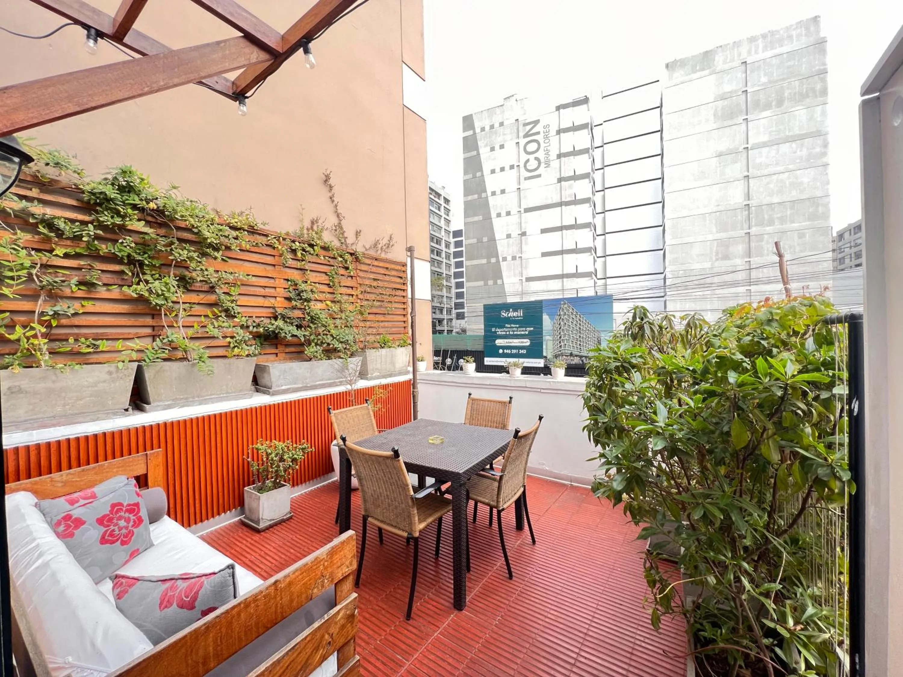 Patio in La Casa del Viajero