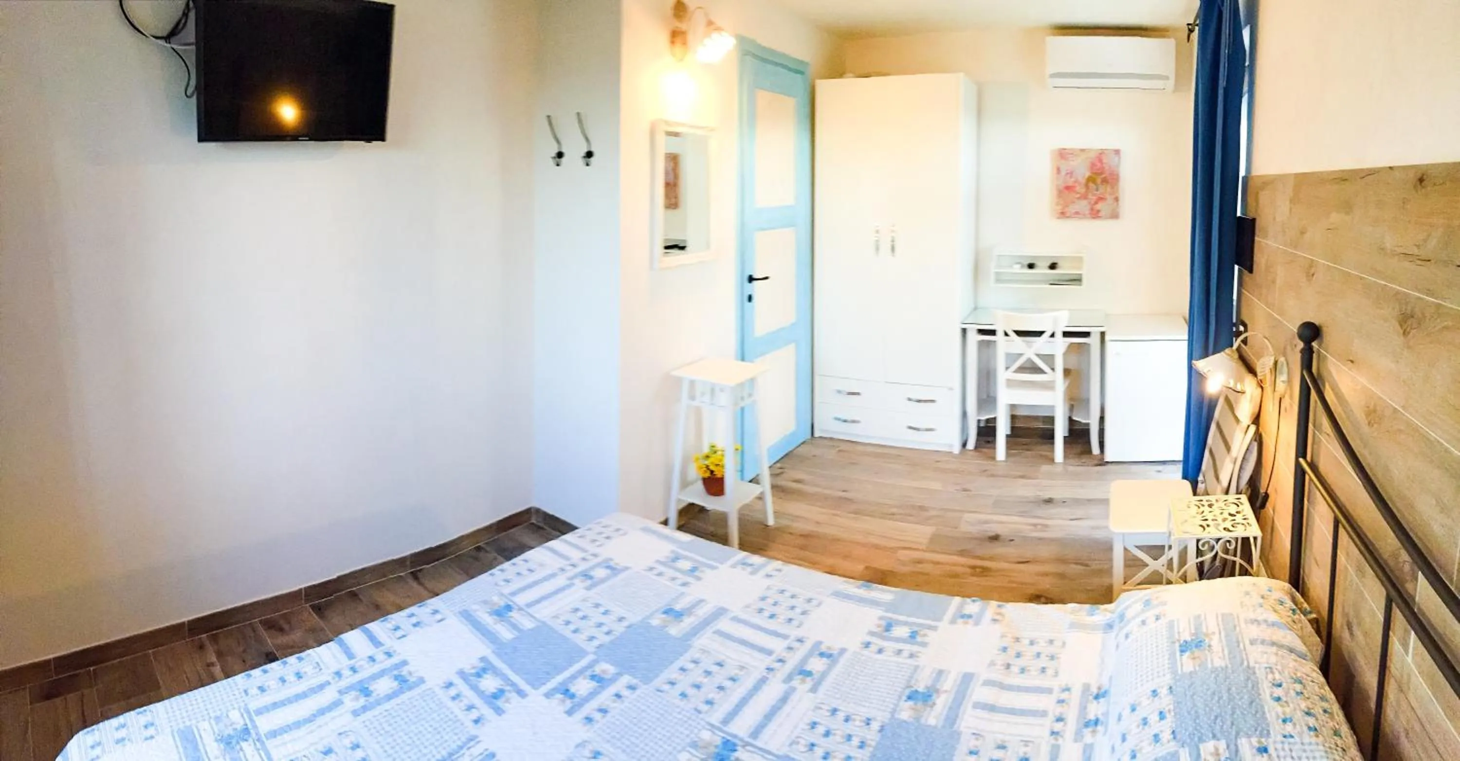 Photo of the whole room in Casale Degli Angeli