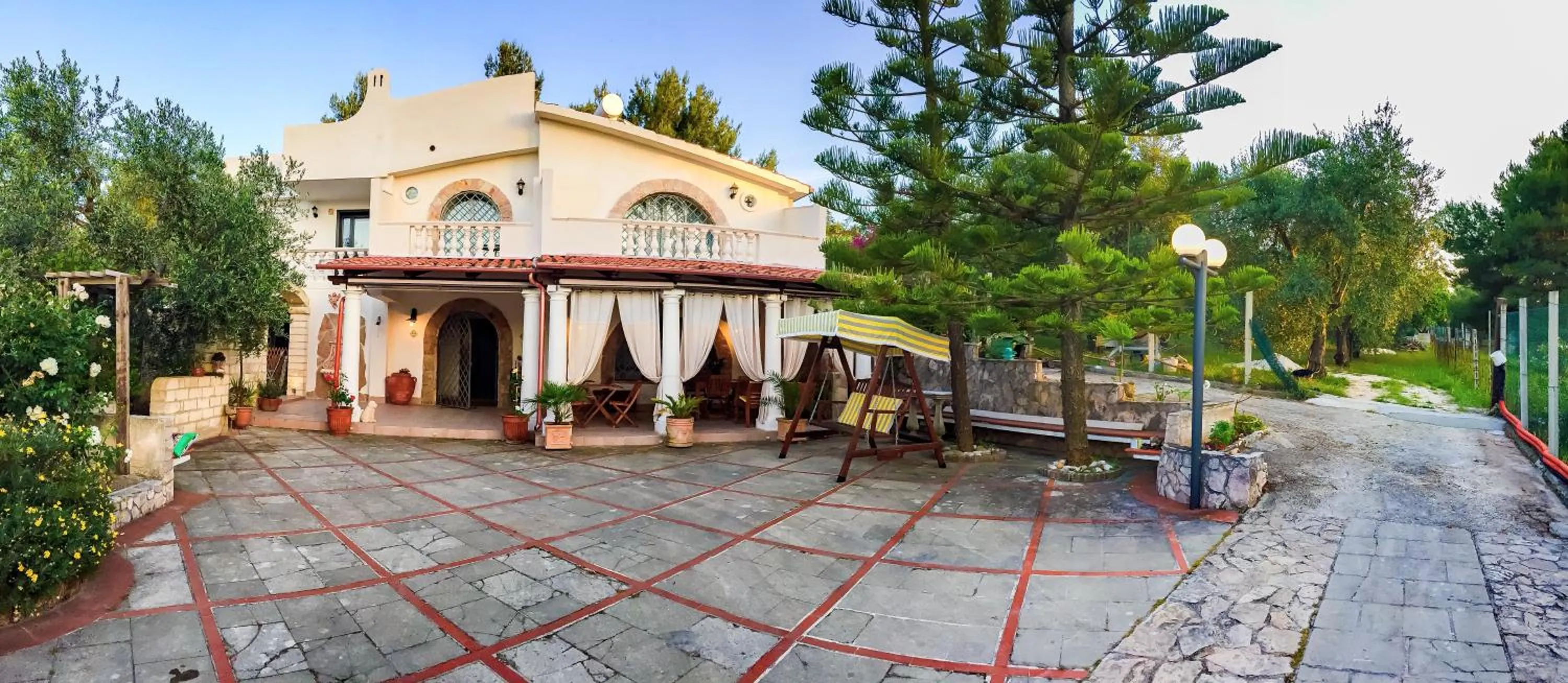 Facade/entrance in Casale Degli Angeli