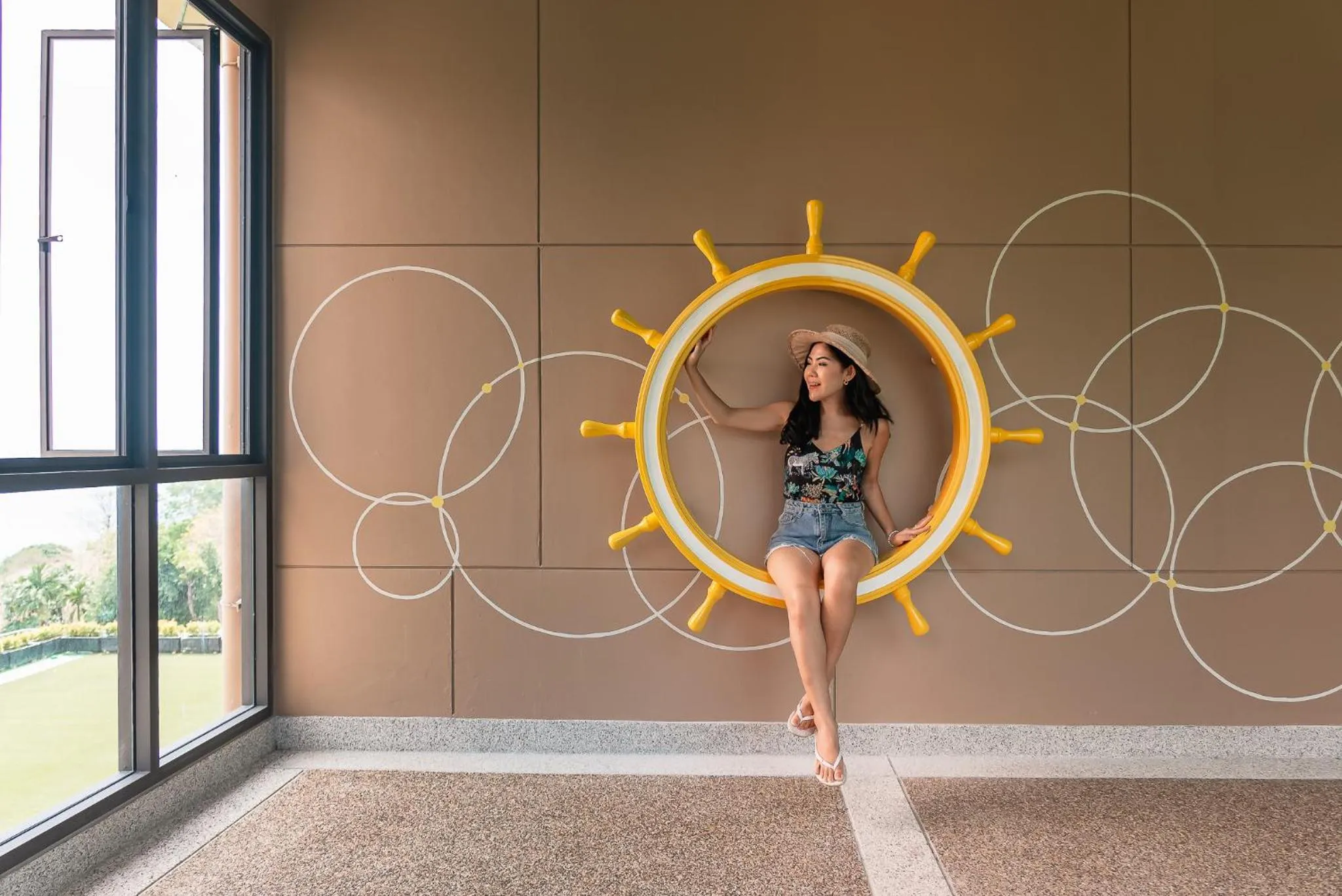 Property building, Children in The Sea Galleri by Katathani