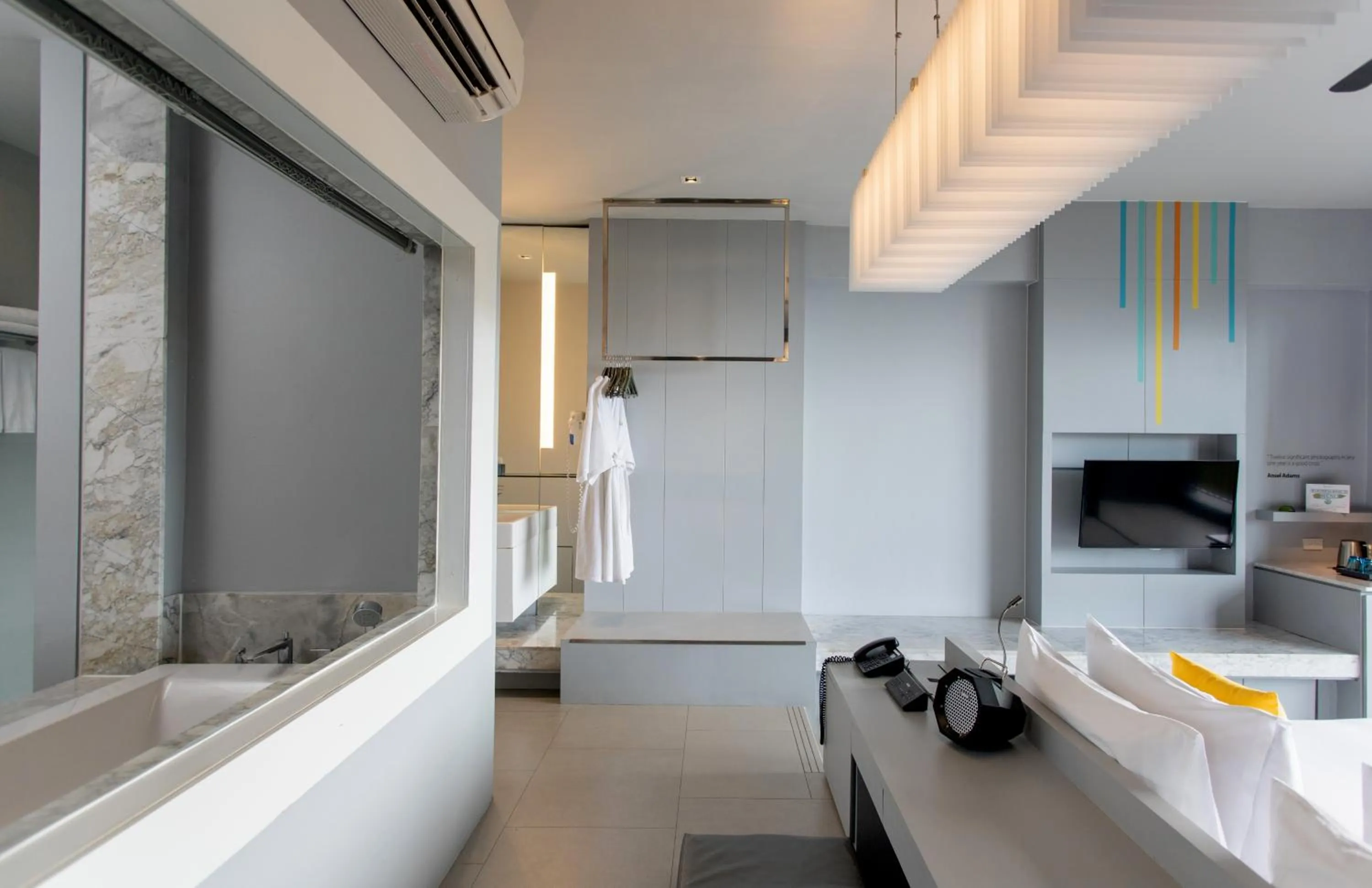 Seating area, Bathroom in The Sea Galleri by Katathani