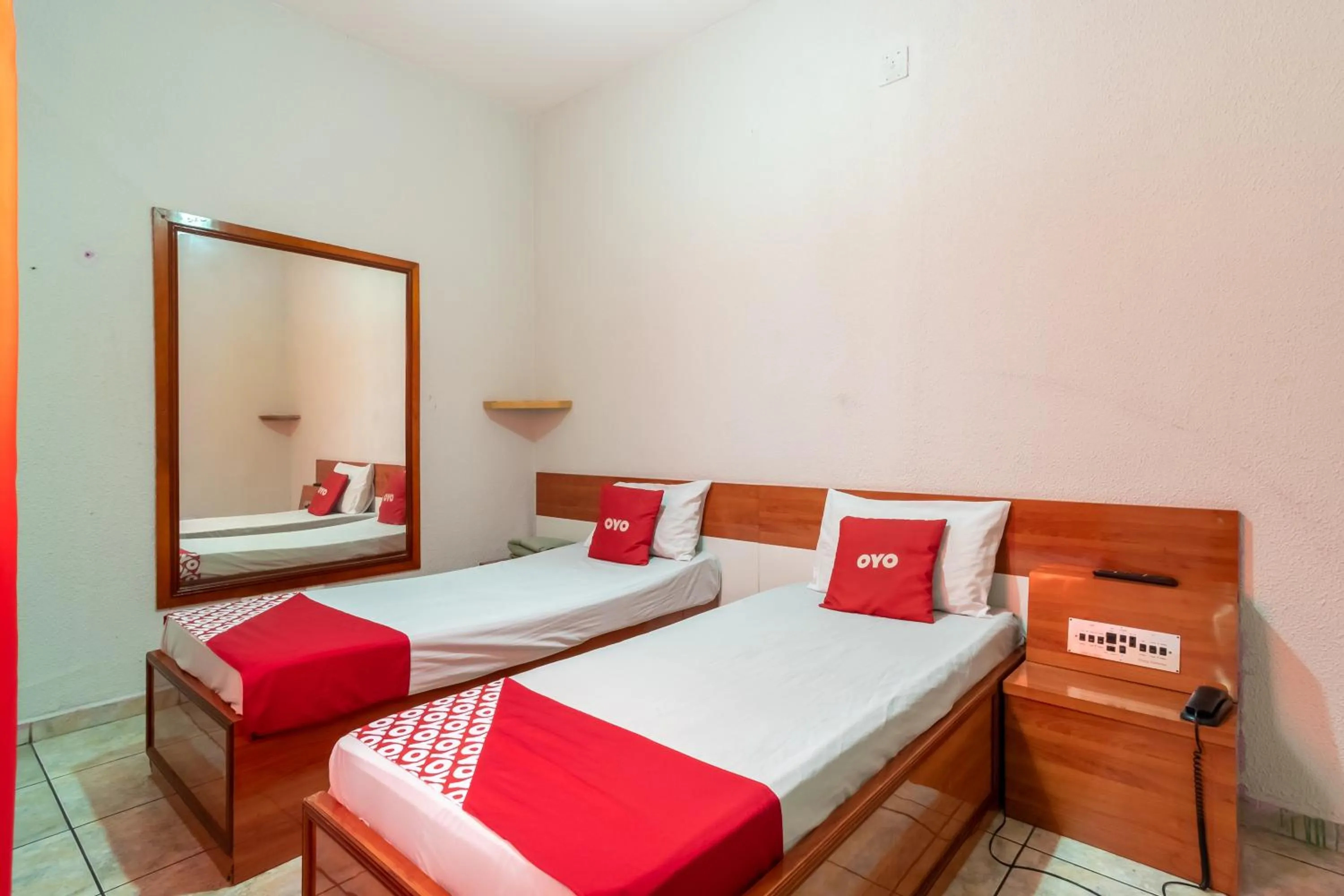 Bedroom, Bed in OYO Hotel Dom Pedro, São Paulo