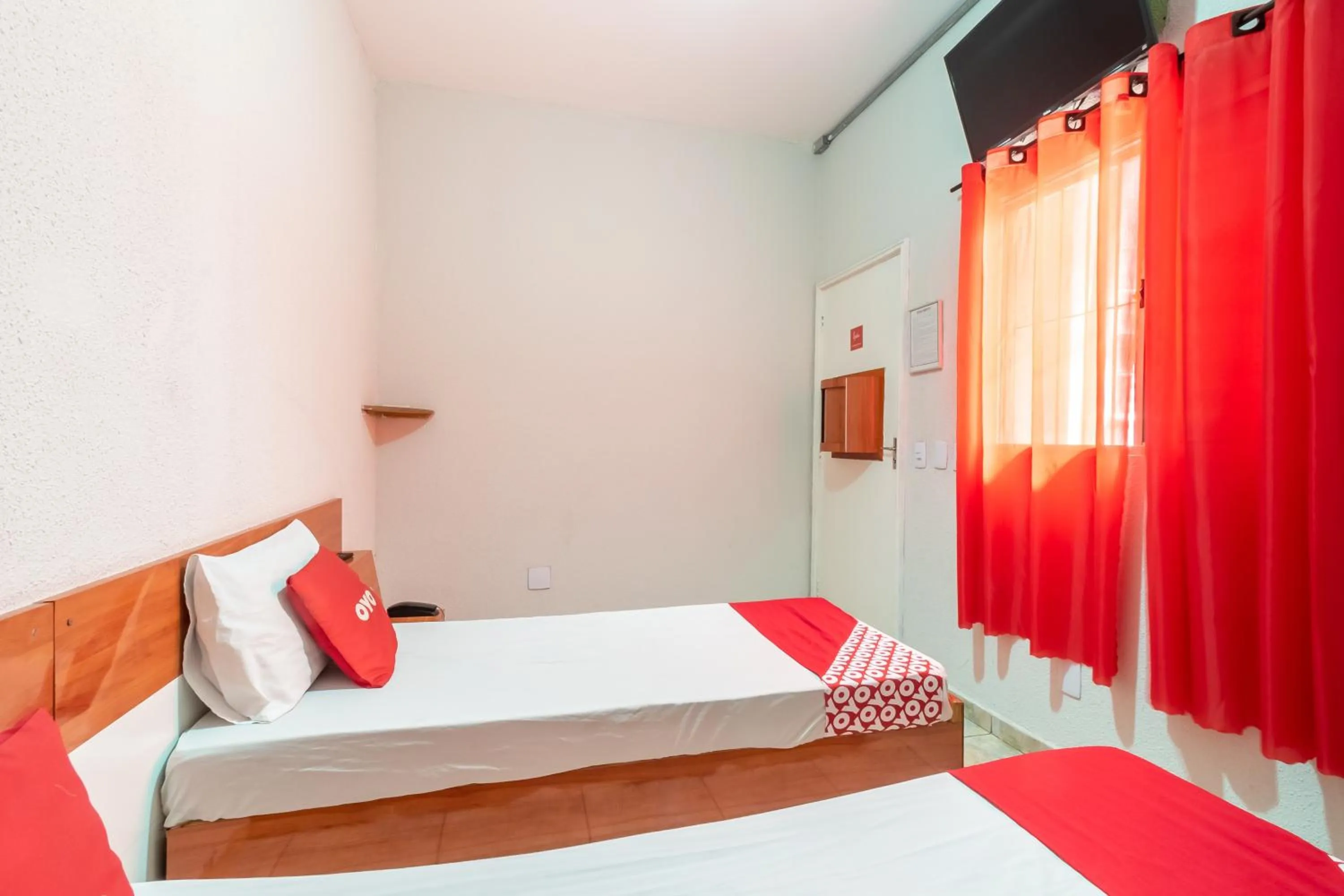 Bedroom, Bed in OYO Hotel Dom Pedro, São Paulo