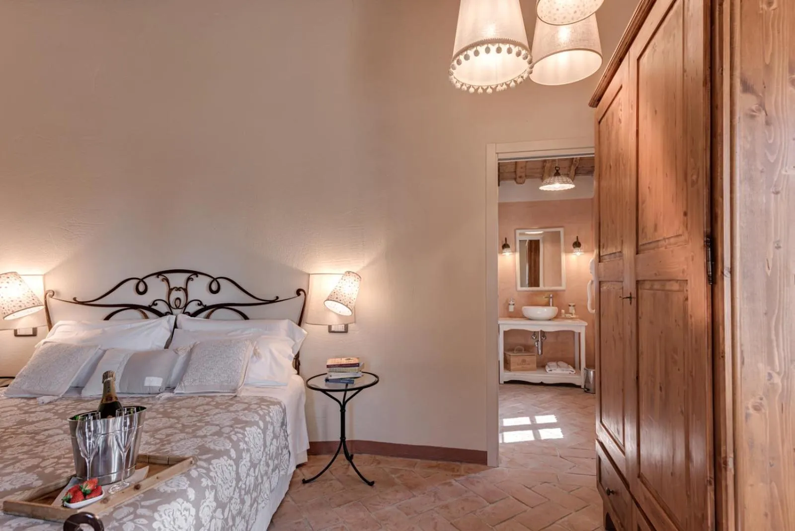Bed in Locanda dell'Aioncino