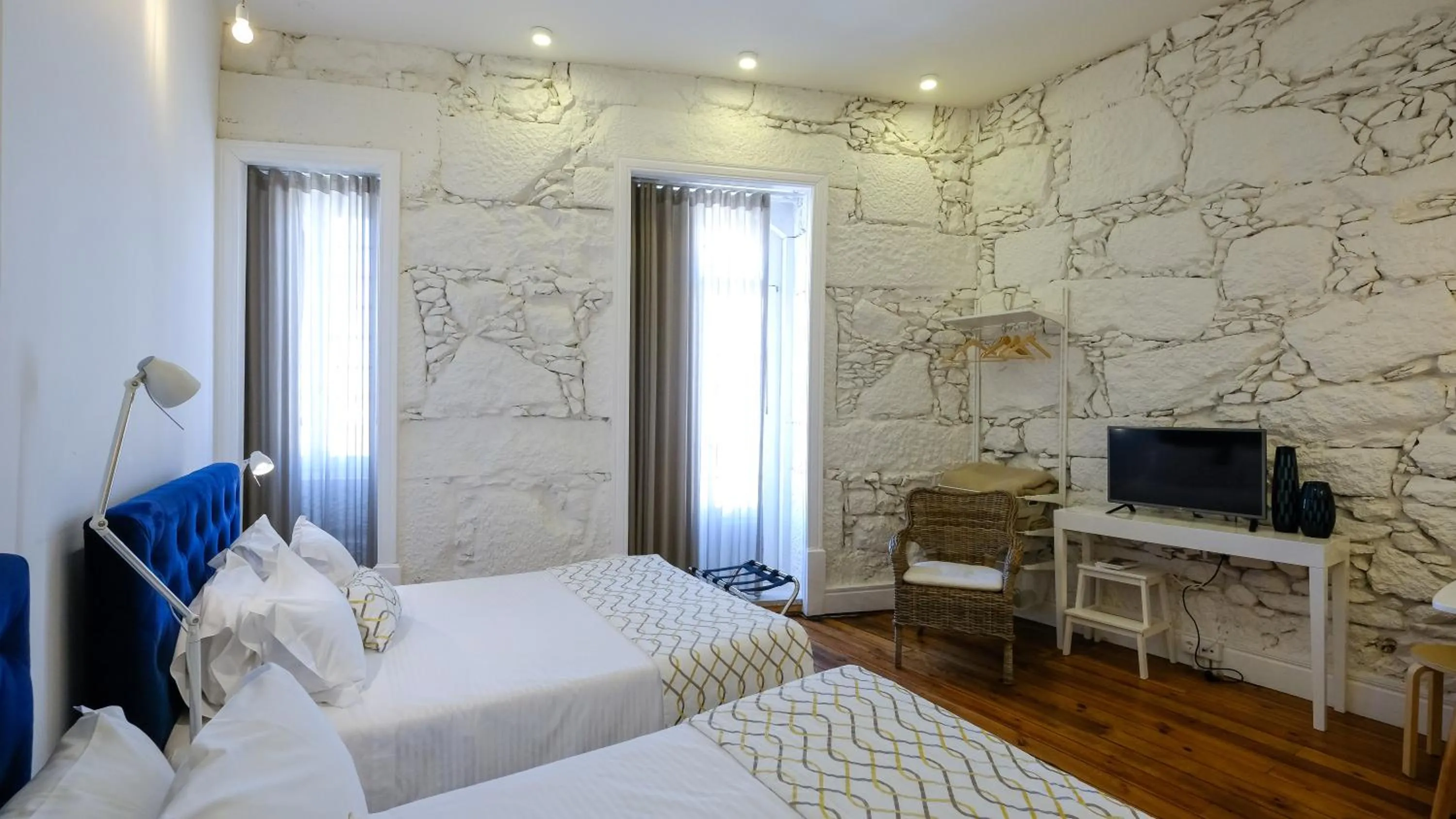 TV and multimedia, Bed in Bemyguest - Loft Guest House Jardim das Mães Charming