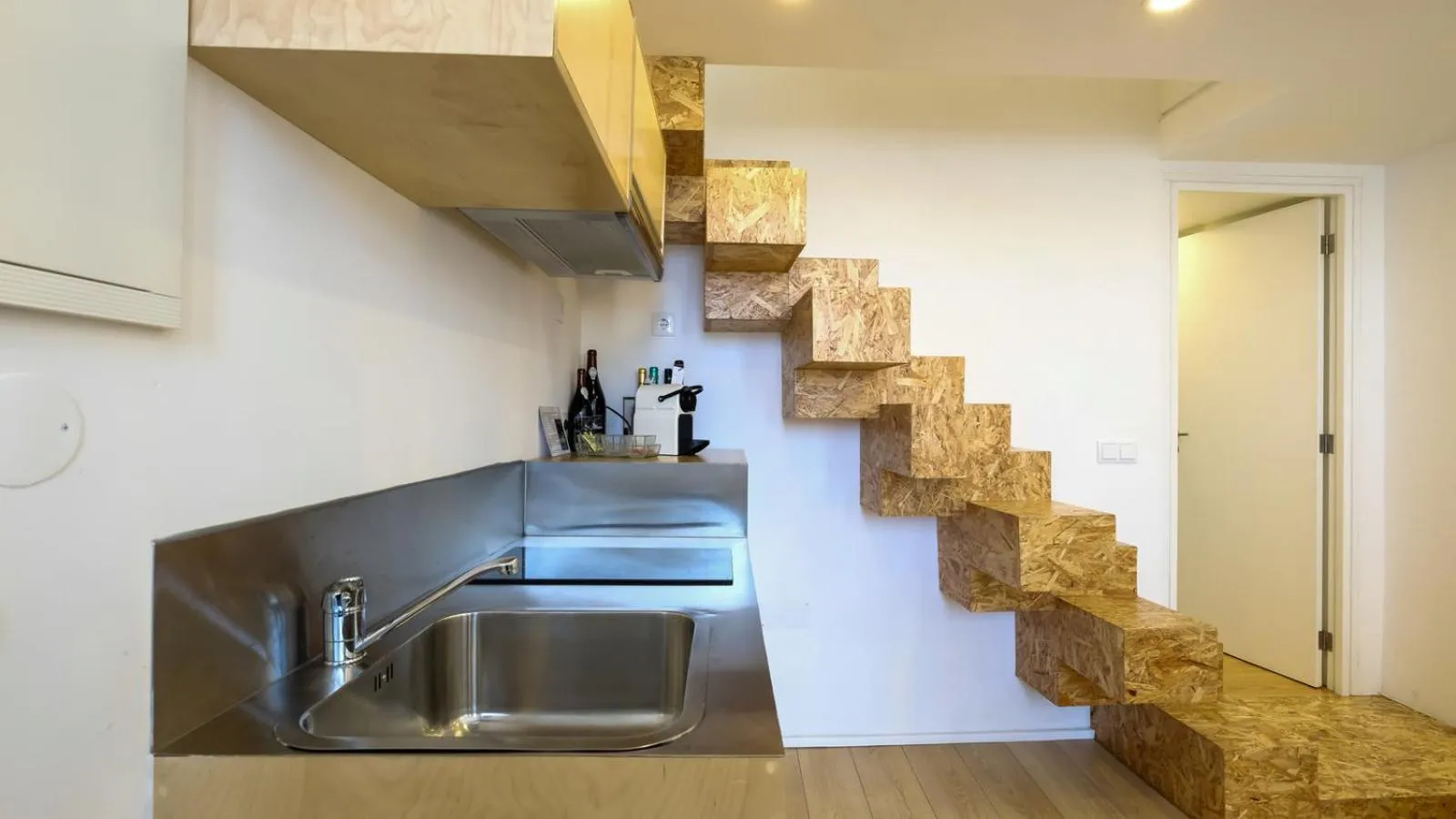 Kitchen or kitchenette in Bemyguest - Loft Guest House Jardim das Mães Charming