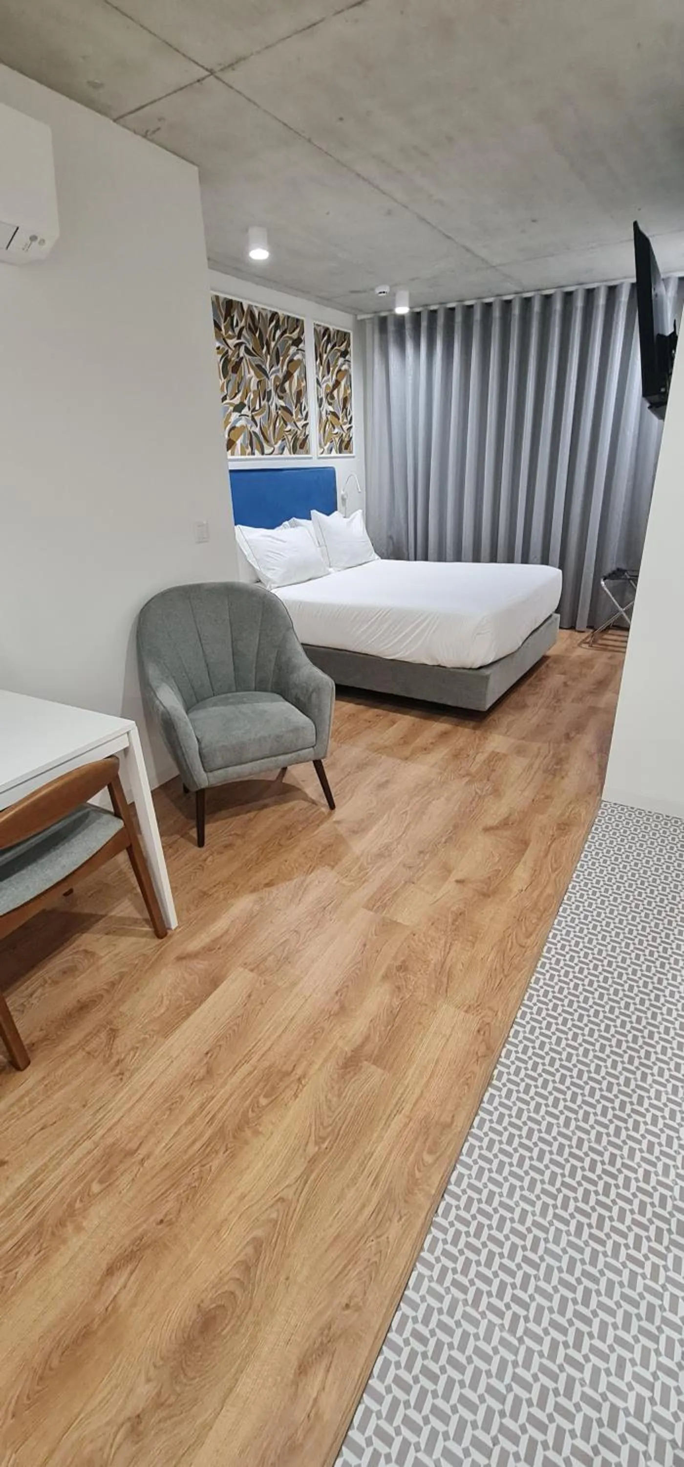 Living room, Bed in Bemyguest - Loft Guest House Jardim das Mães Charming