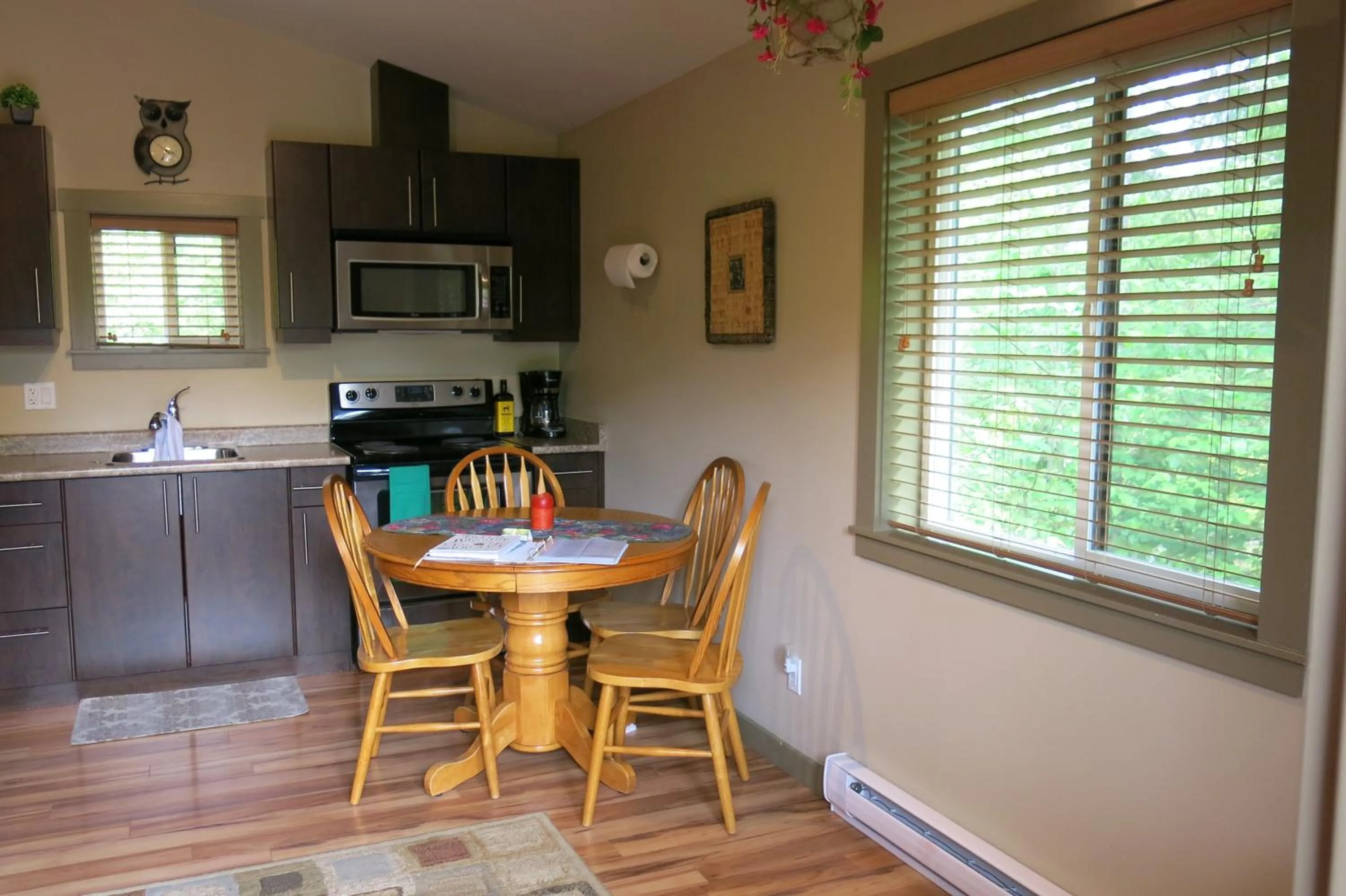 Dining area in A Shack In The Woods