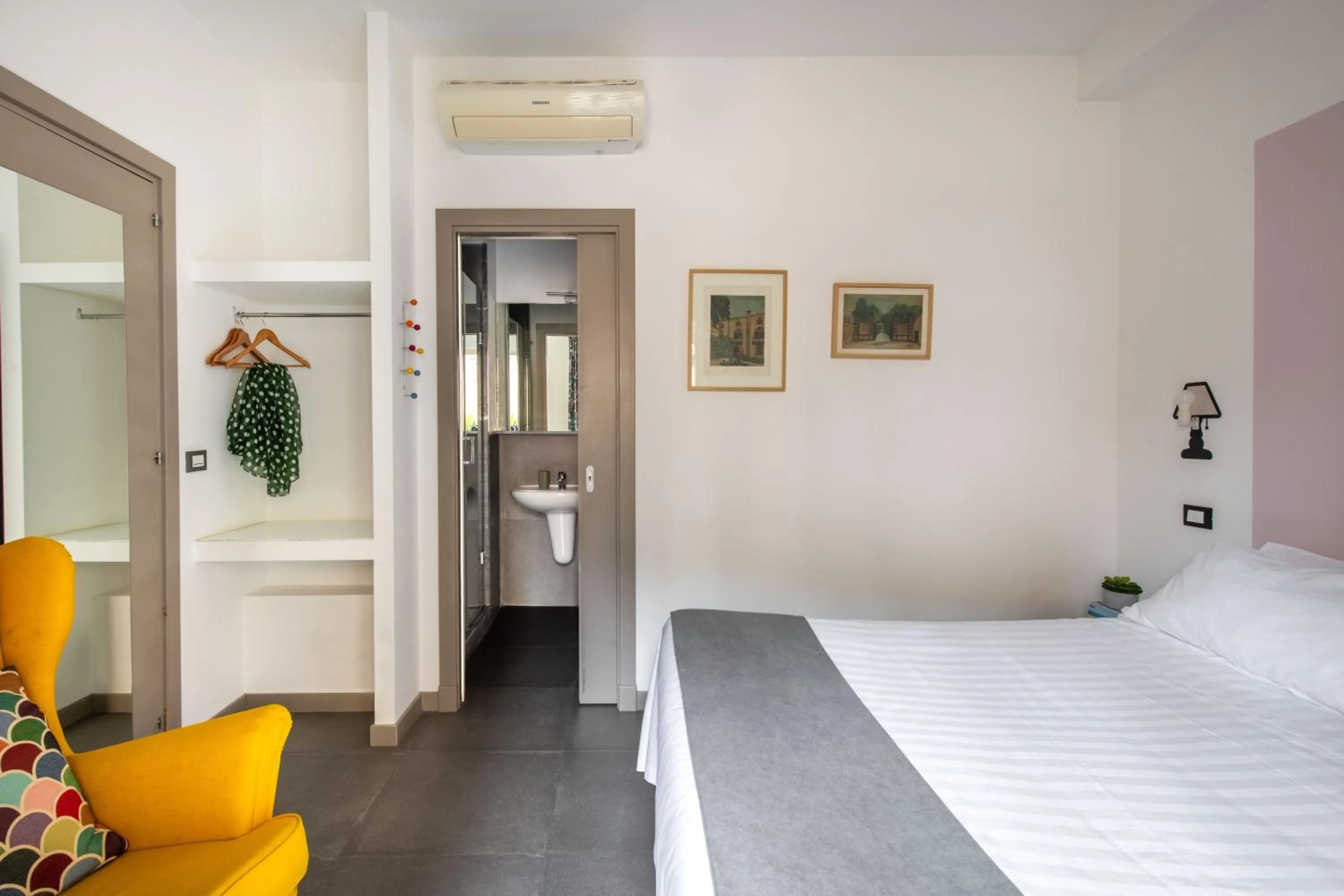 Bedroom, Bed in Cassaro261