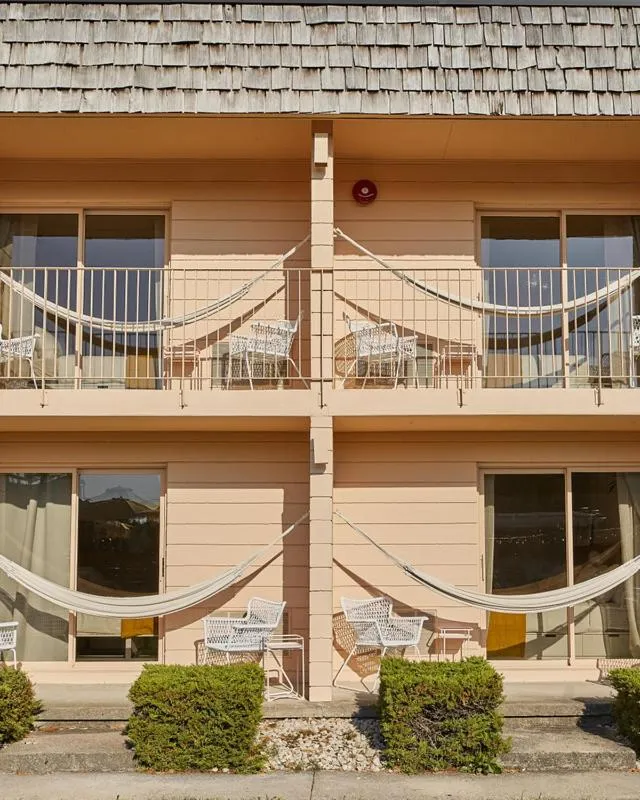 The June Motel, Sauble Beach