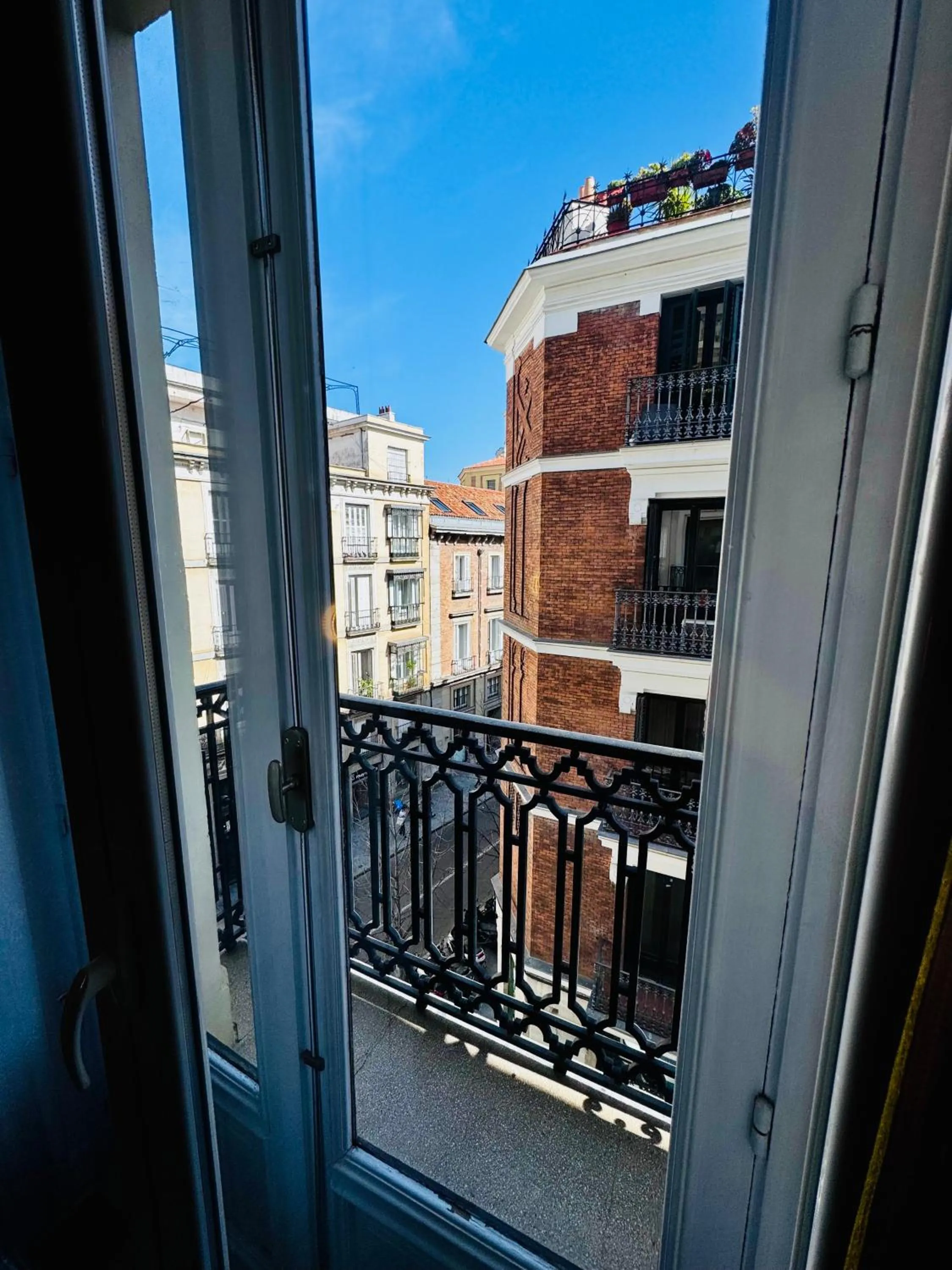 City view in Hostal Sol Square Madrid