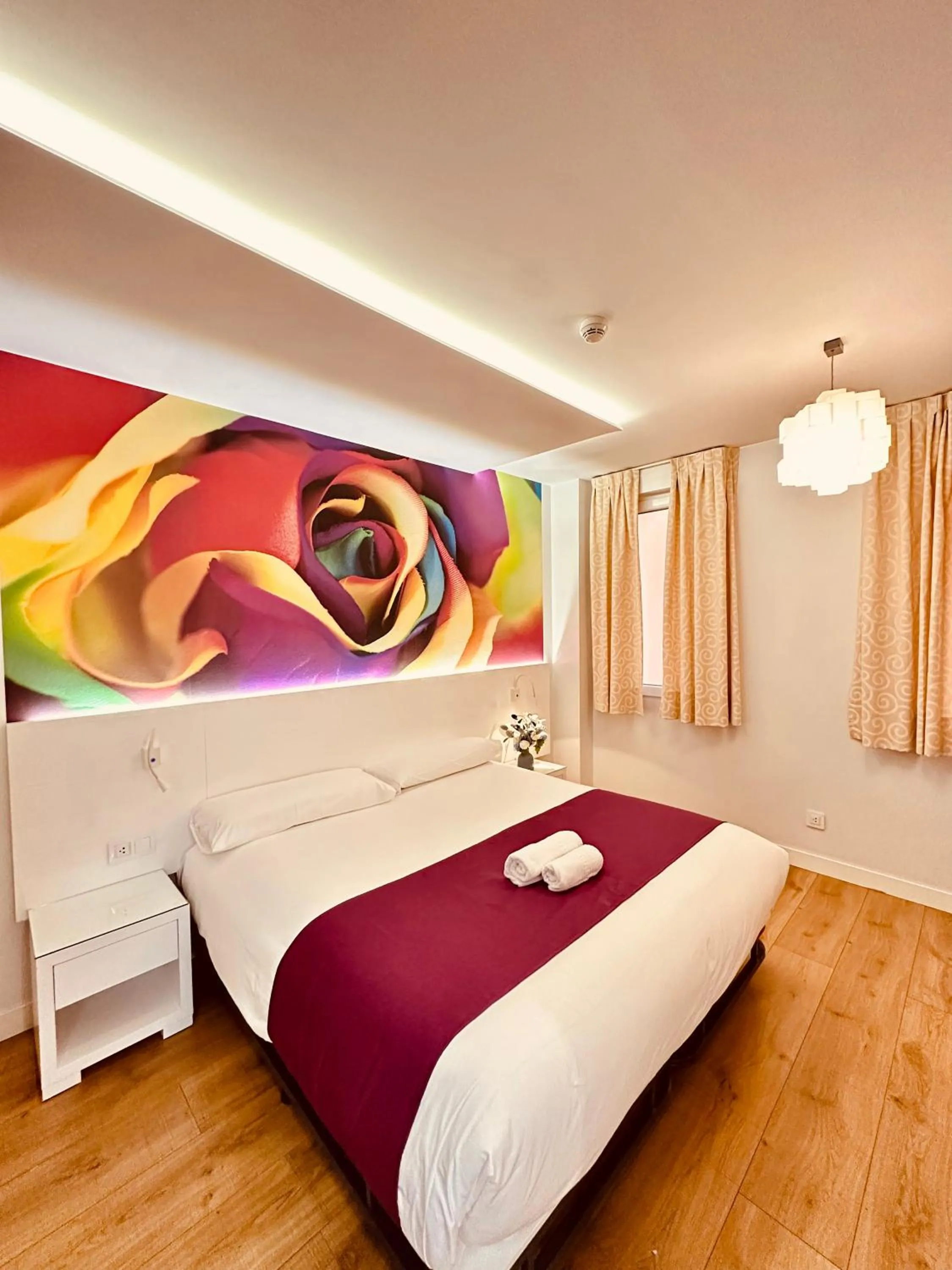 Photo of the whole room, Bed in Hostal Sol Square Madrid