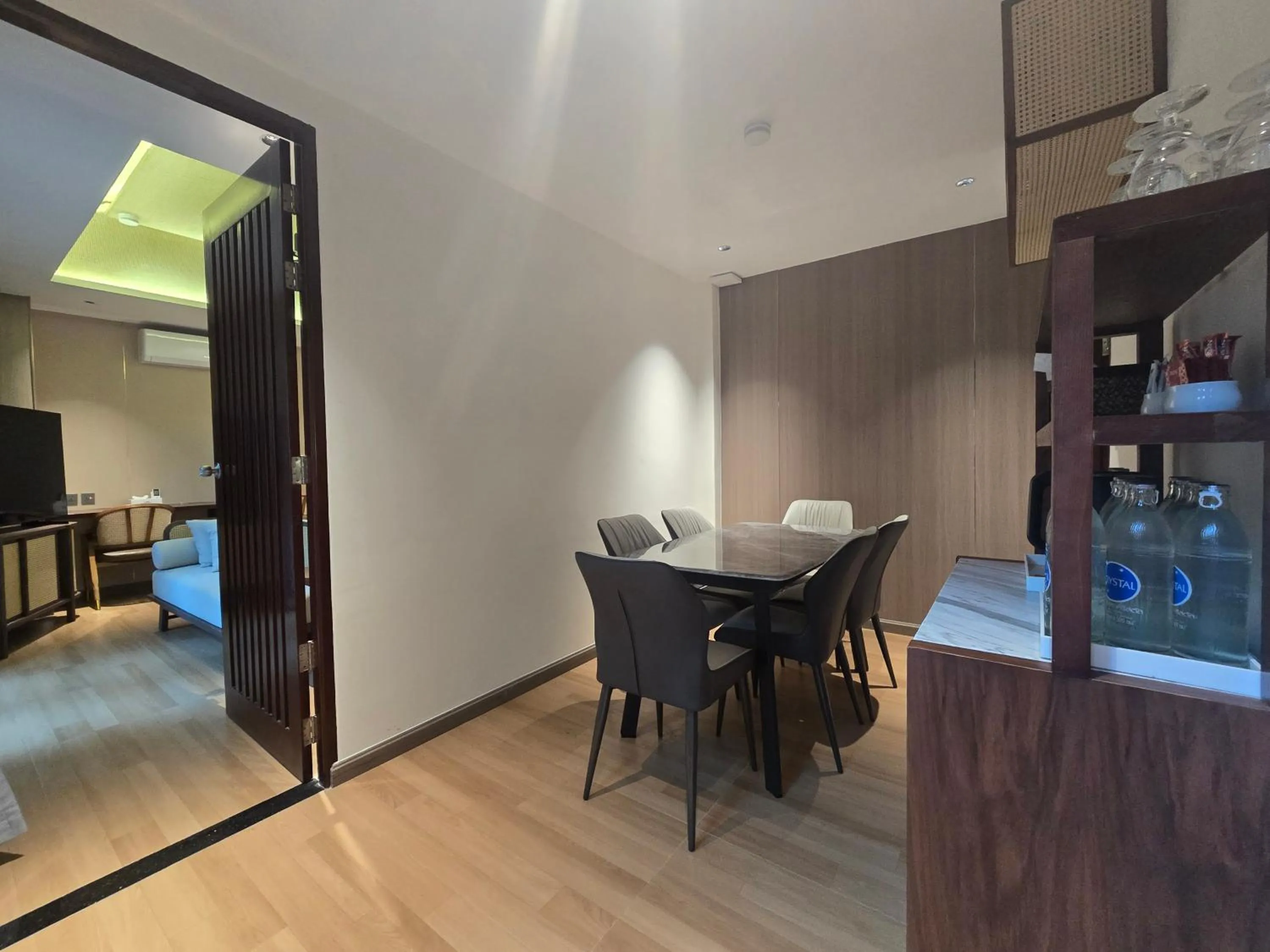 Howard Johnson by Wyndham Phuket Naiyang