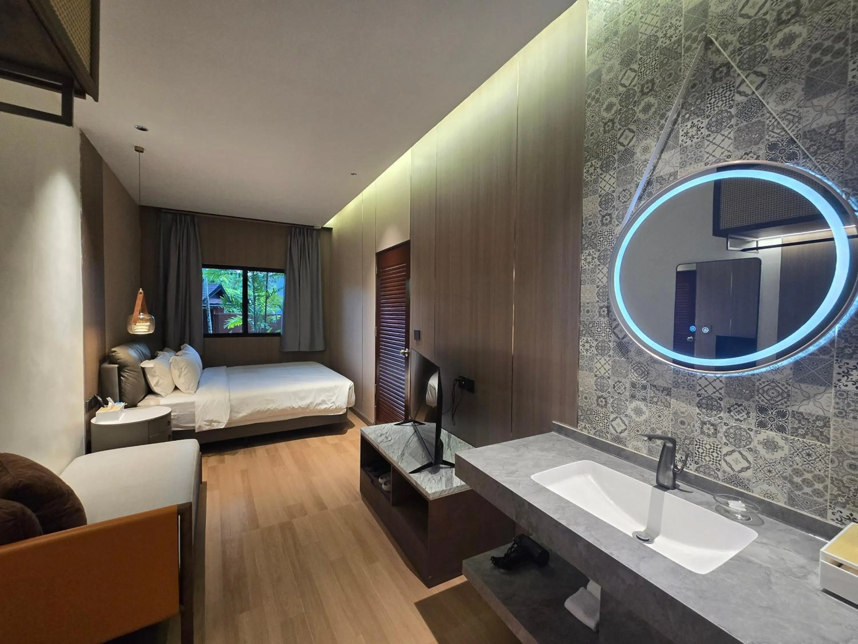 Bed in Howard Johnson by Wyndham Phuket Naiyang