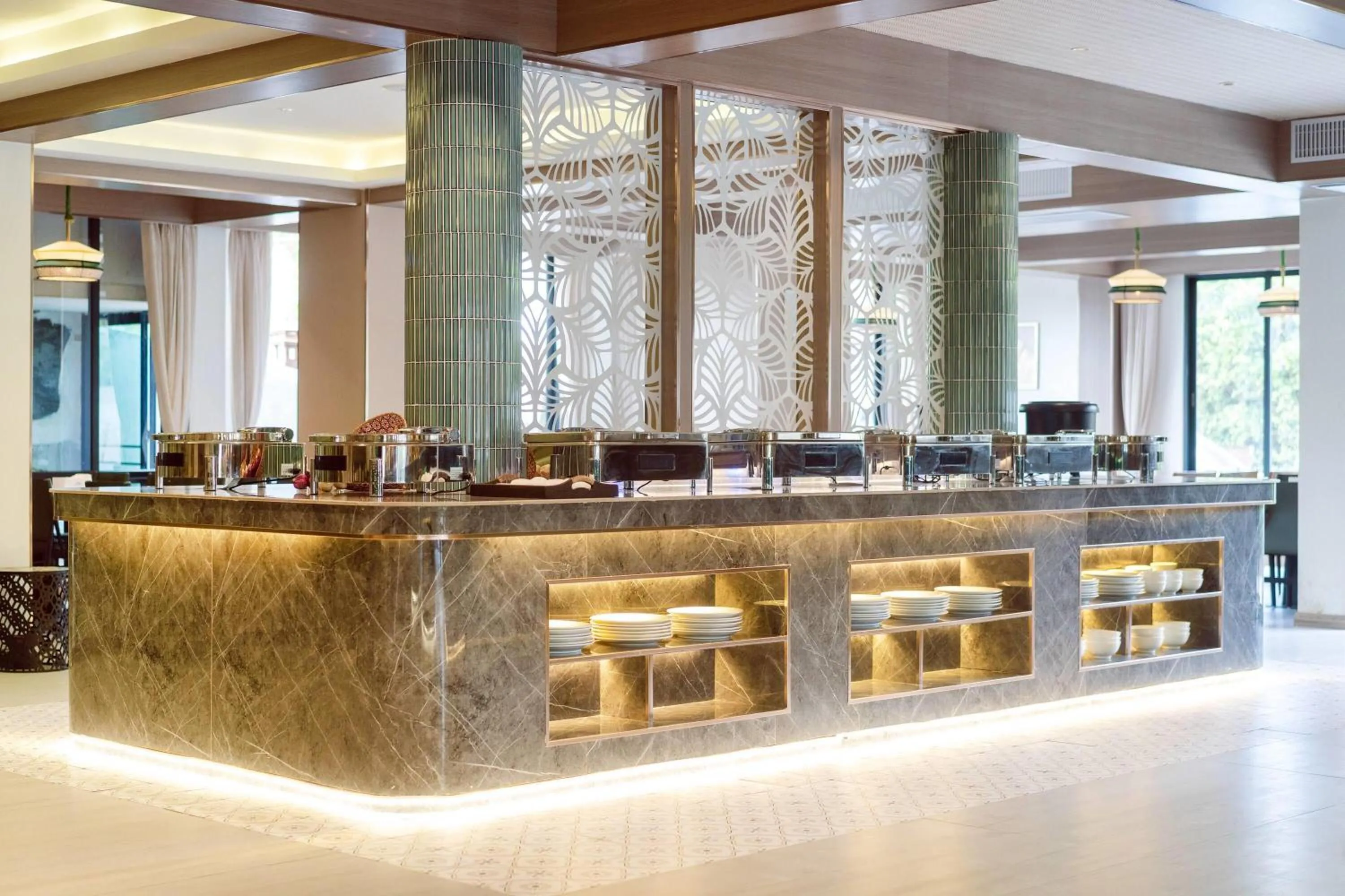 Restaurant/places to eat in Howard Johnson by Wyndham Phuket Naiyang