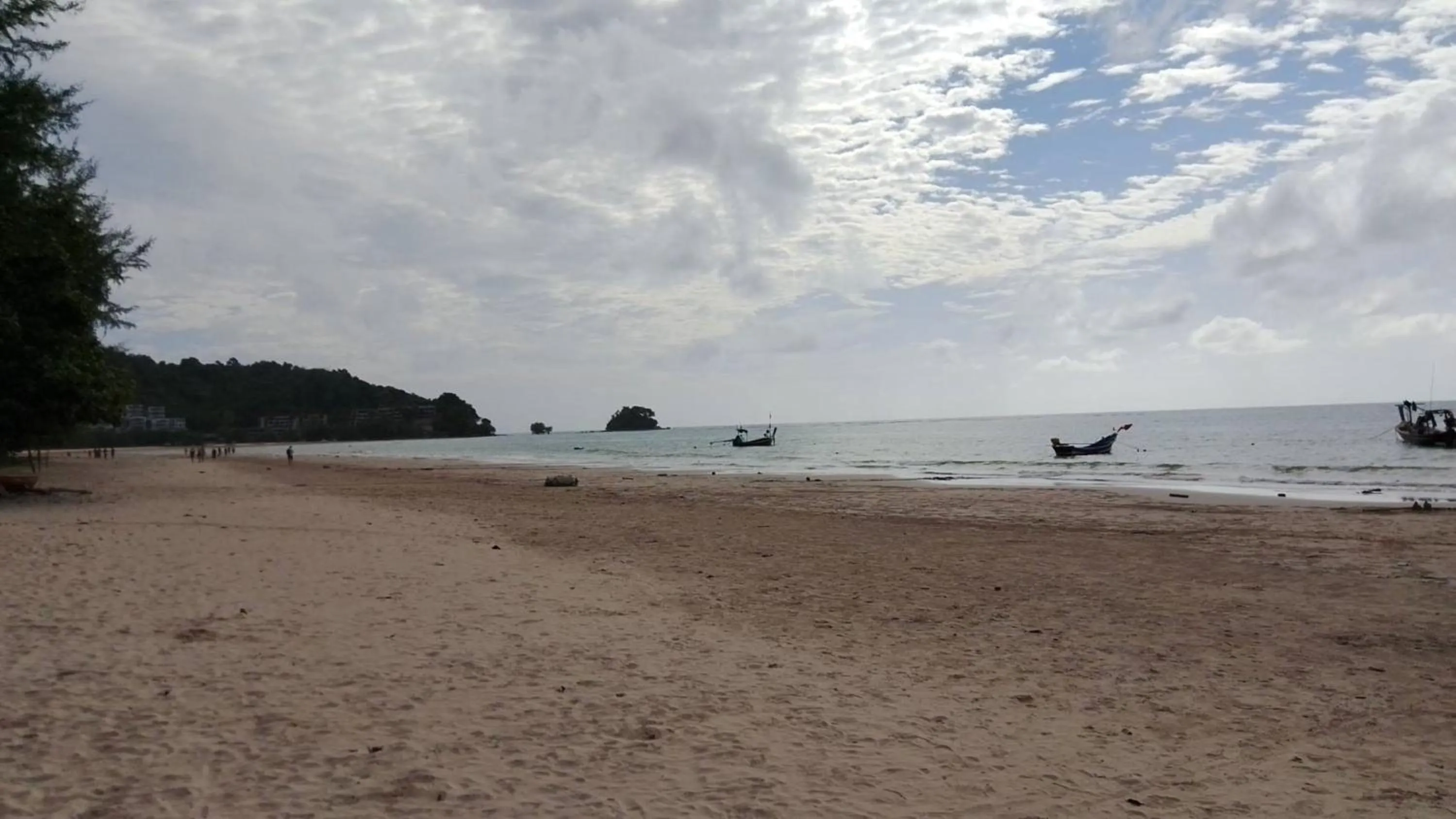 Beach in Howard Johnson by Wyndham Phuket Naiyang