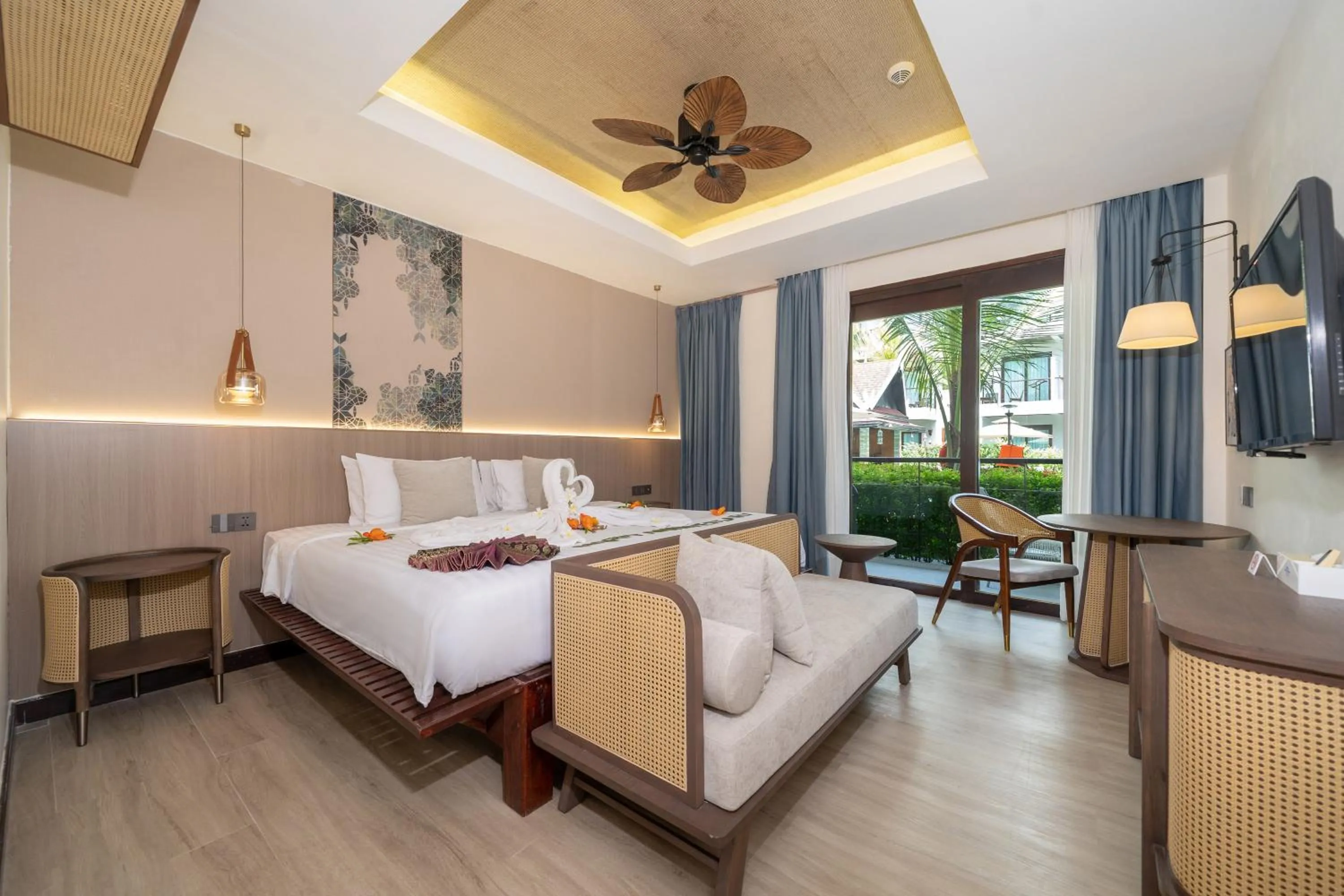Photo of the whole room, Bed in Howard Johnson by Wyndham Phuket Naiyang