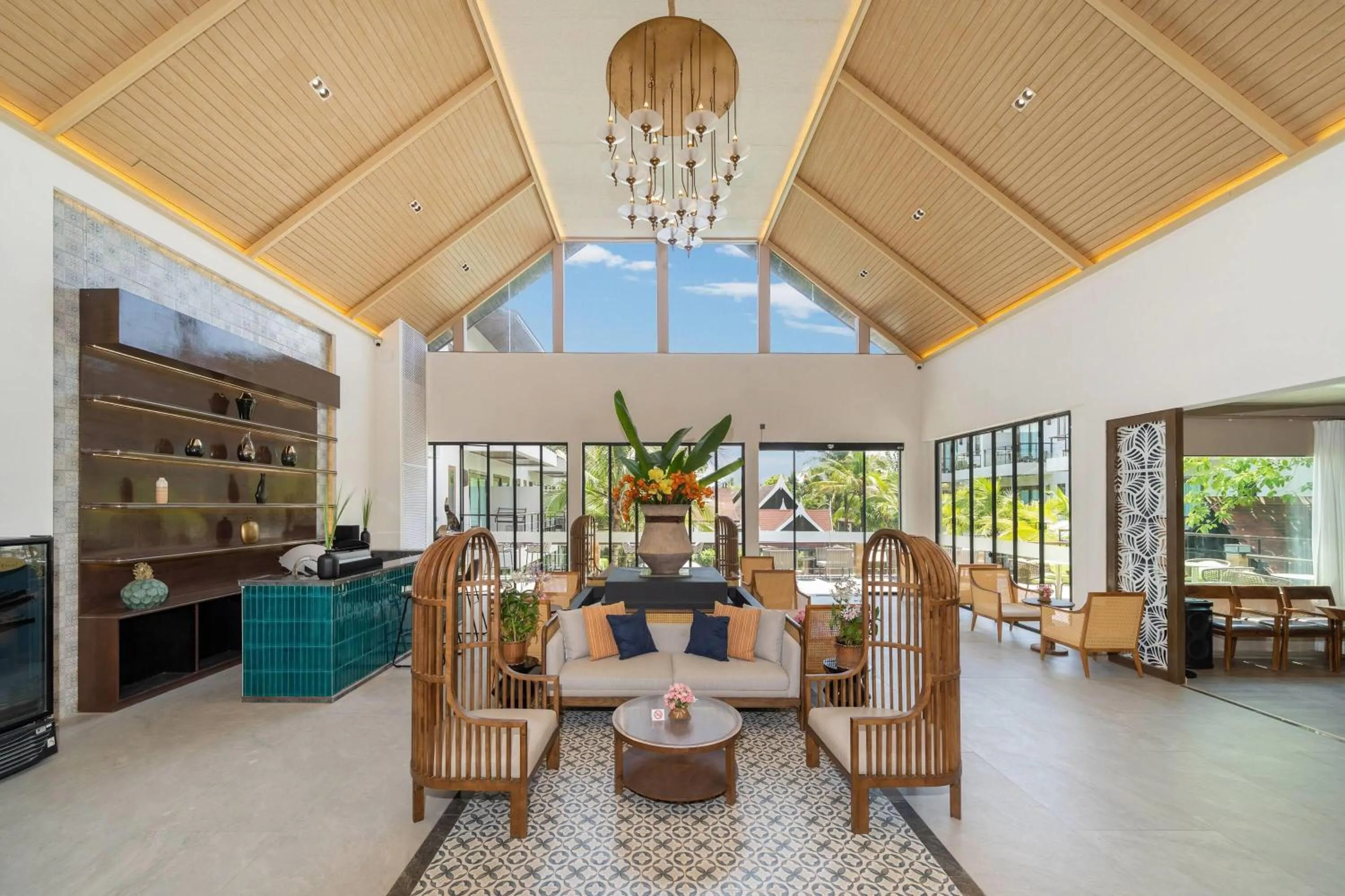 Lobby or reception in Howard Johnson by Wyndham Phuket Naiyang