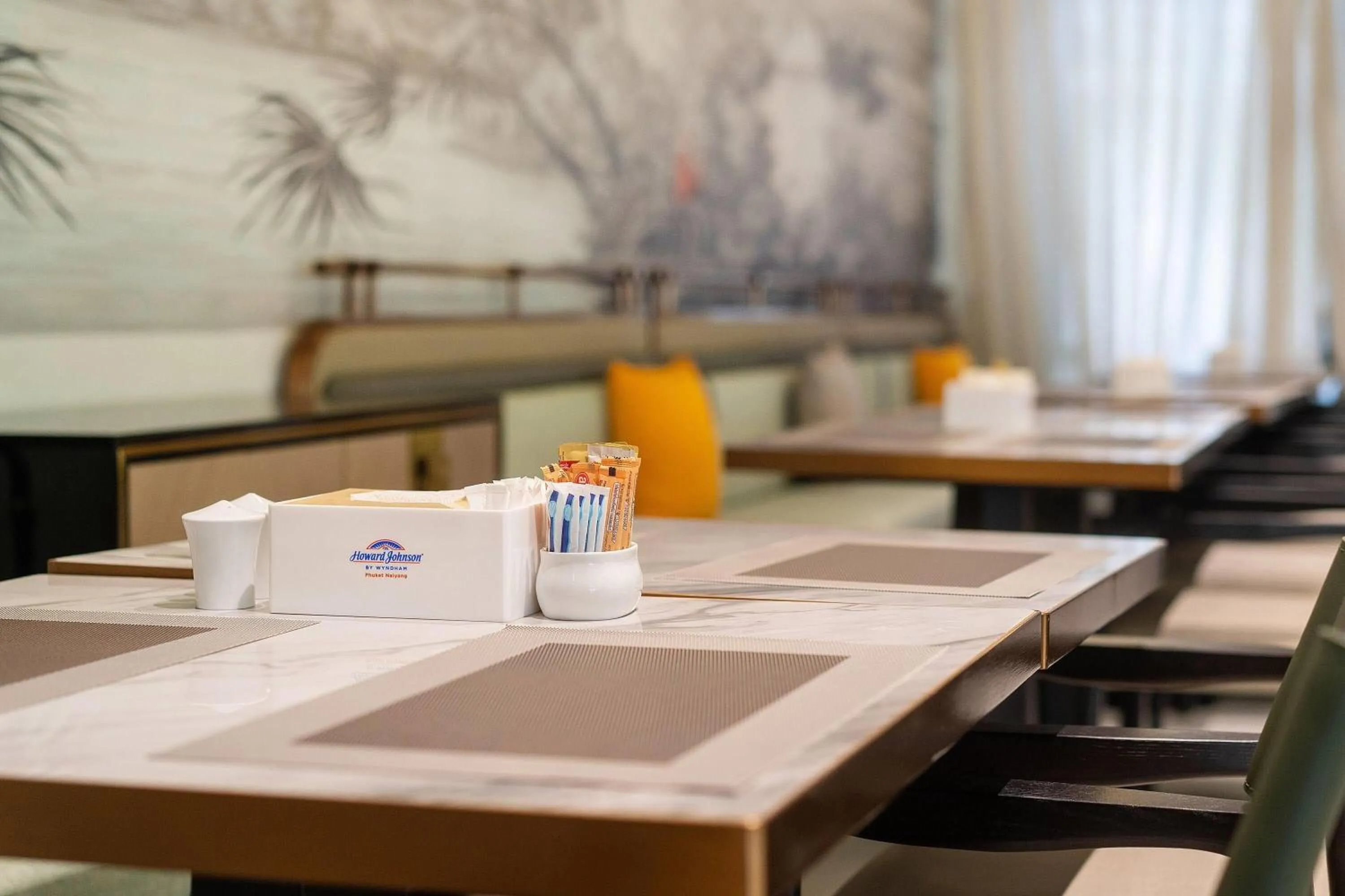 Restaurant/places to eat in Howard Johnson by Wyndham Phuket Naiyang