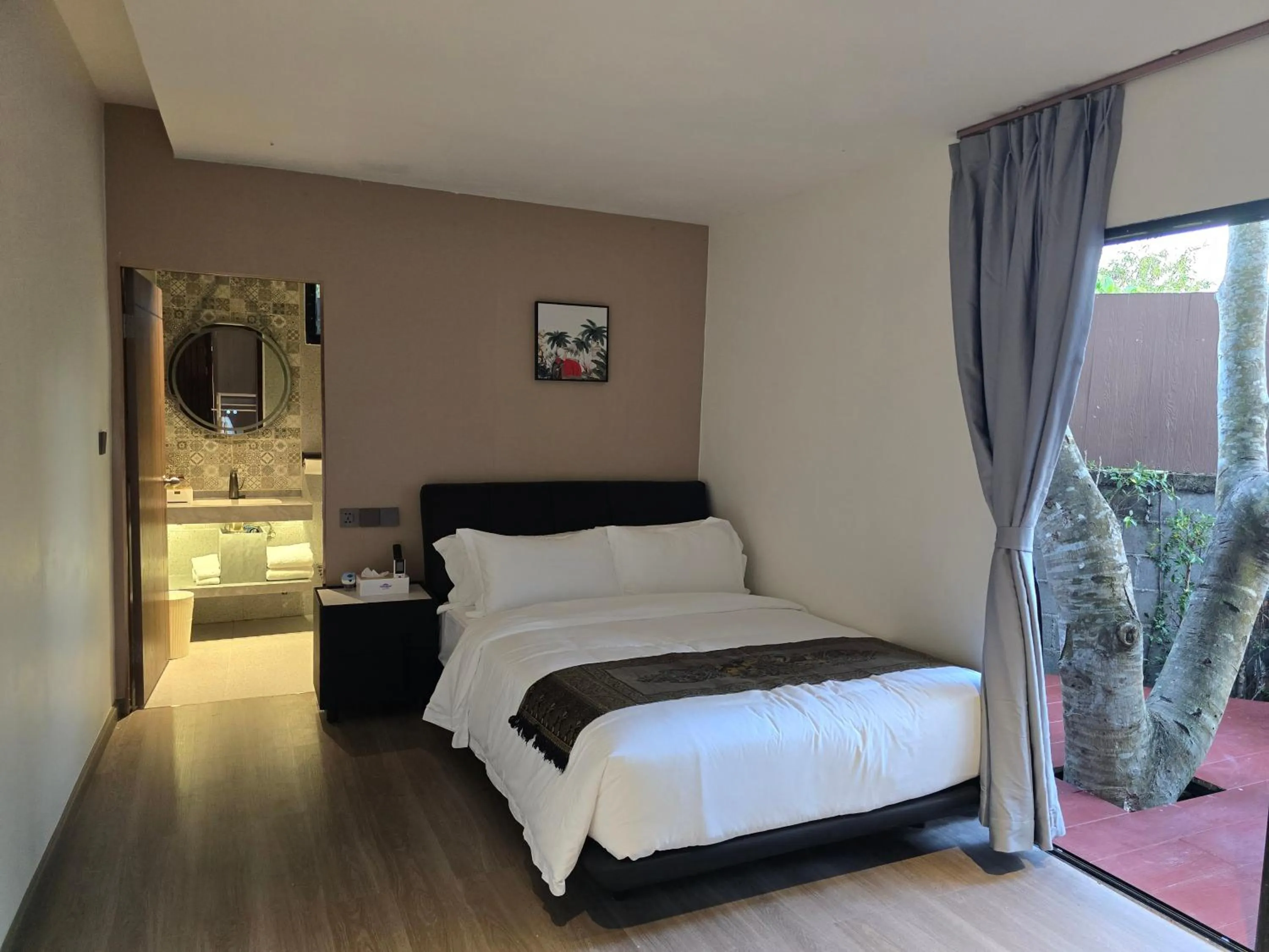 Bed in Howard Johnson by Wyndham Phuket Naiyang