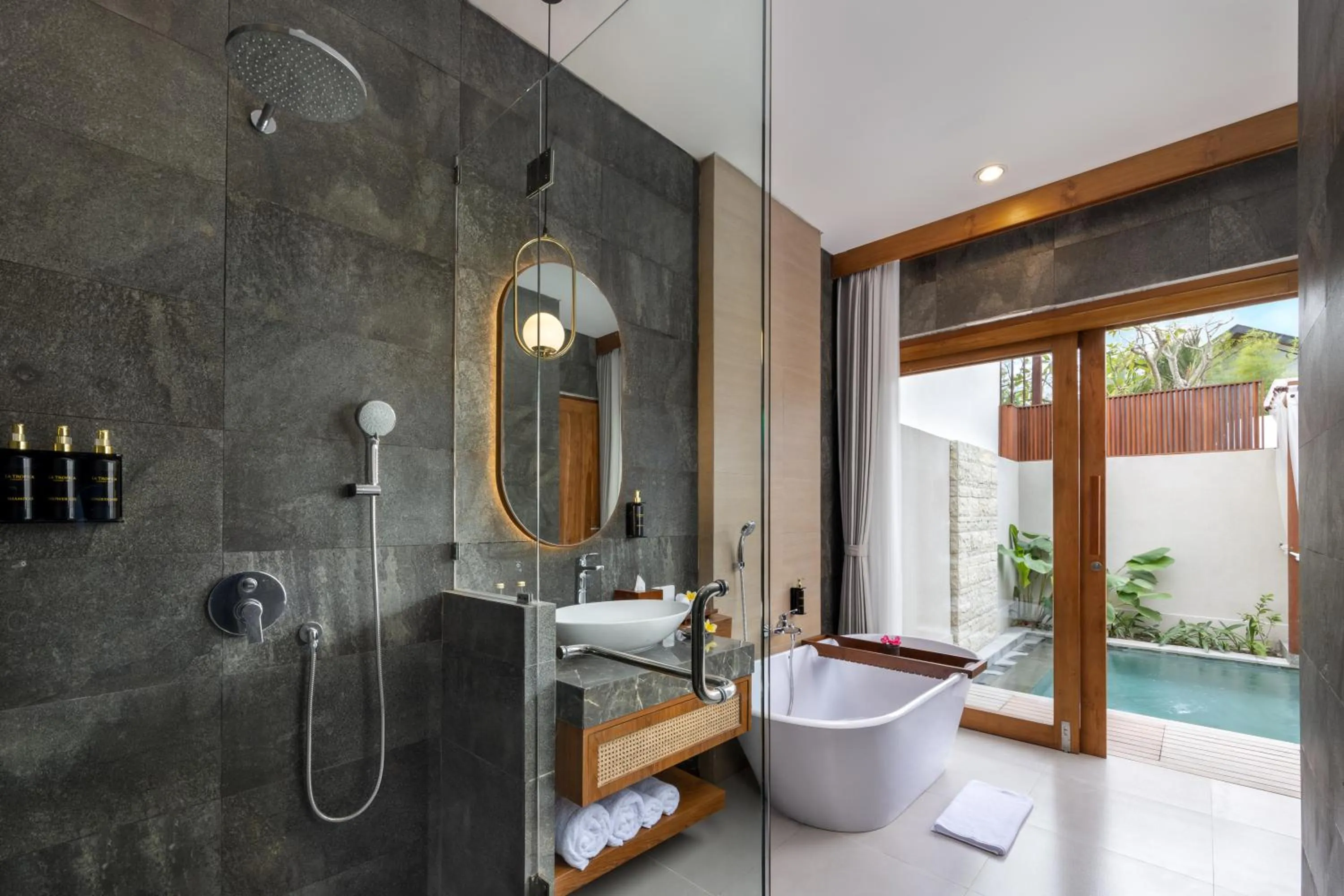 Bathroom in La Tropica Canggu Bali By Kanaya Hospitality