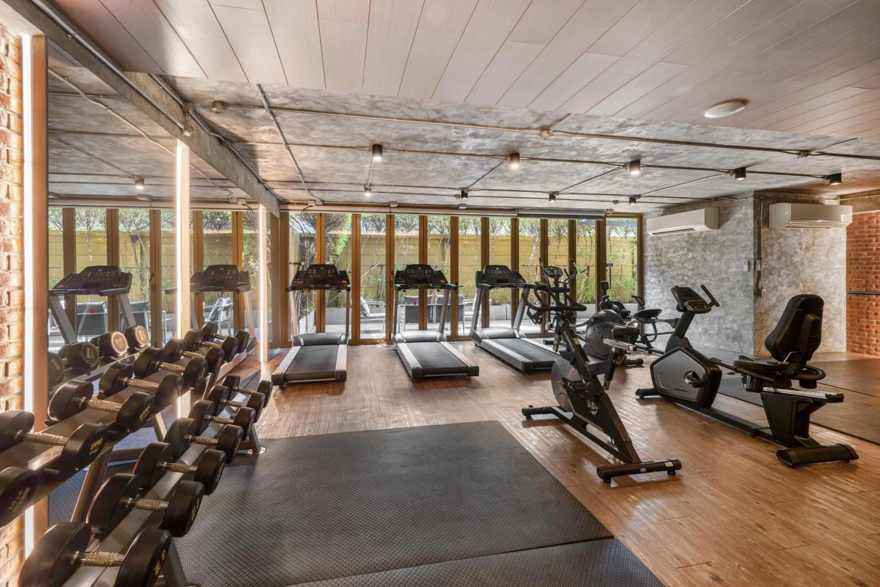 Fitness centre/facilities in Alcove 53