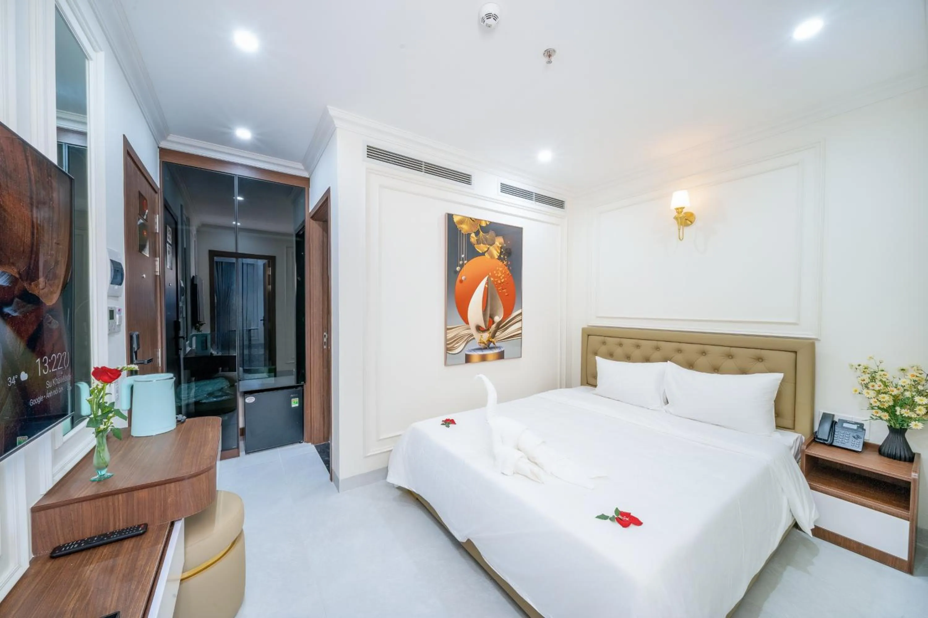 Bed in Tourane Boutique Hotel