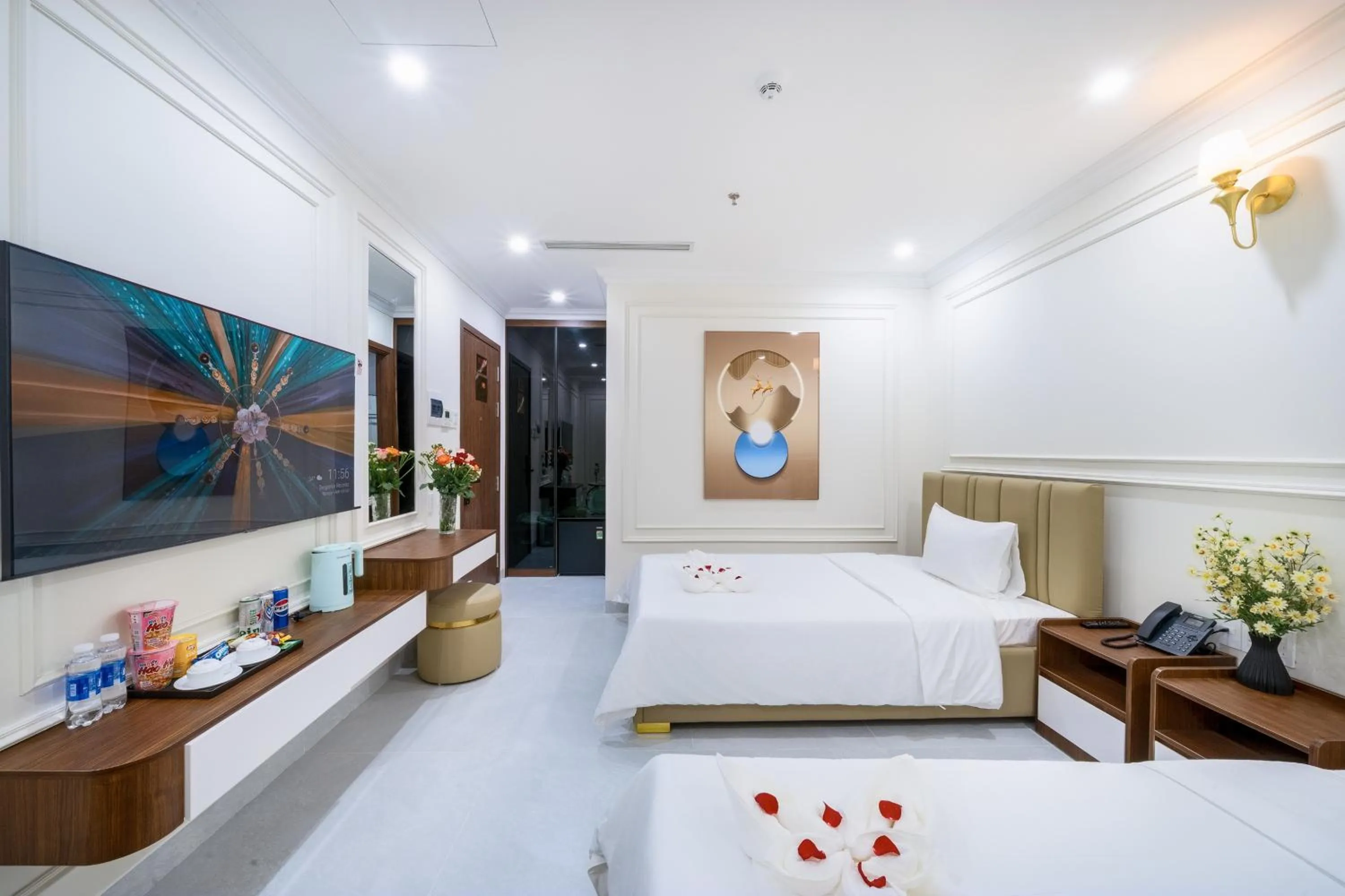 Bed in Tourane Boutique Hotel