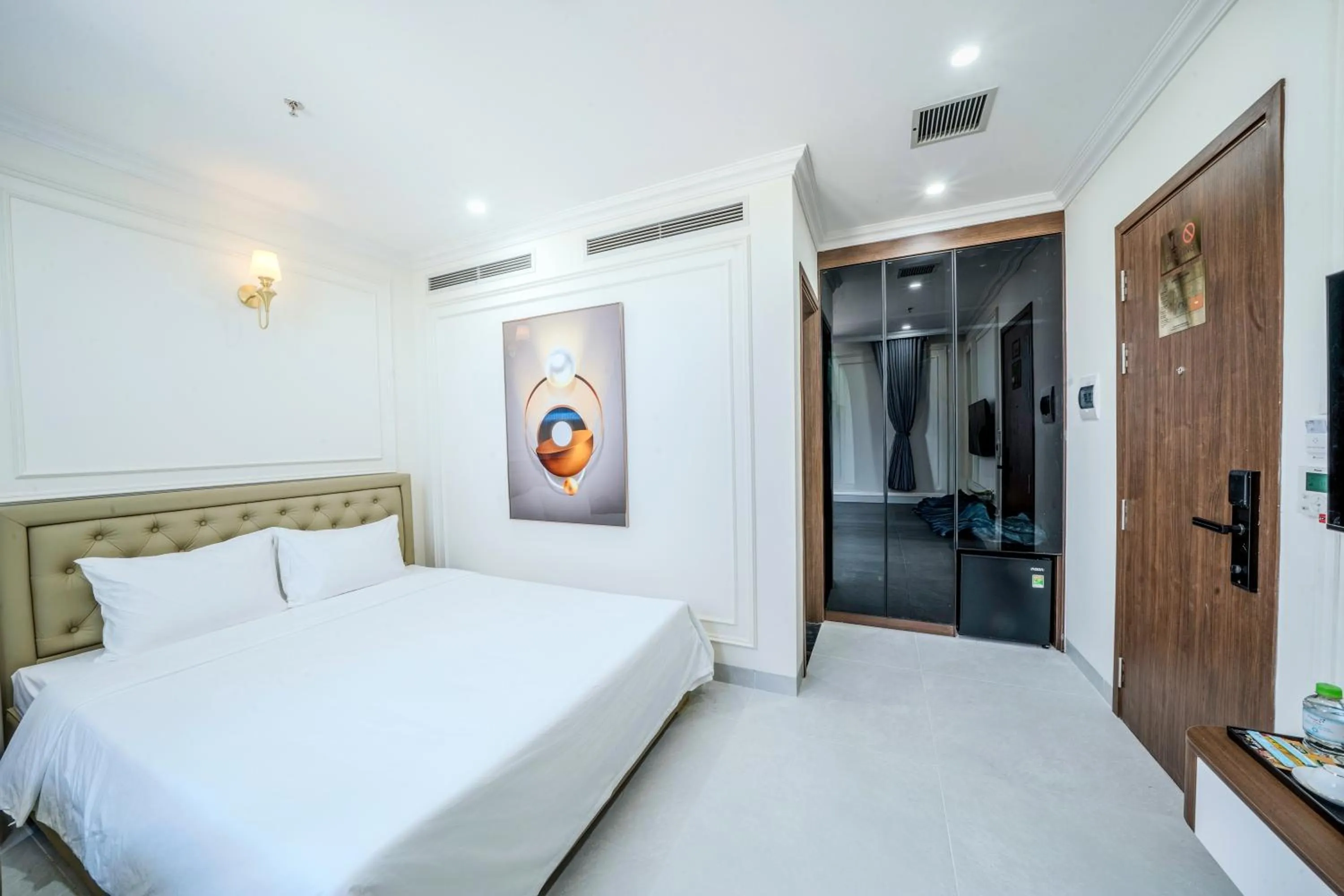 Bed in Tourane Boutique Hotel