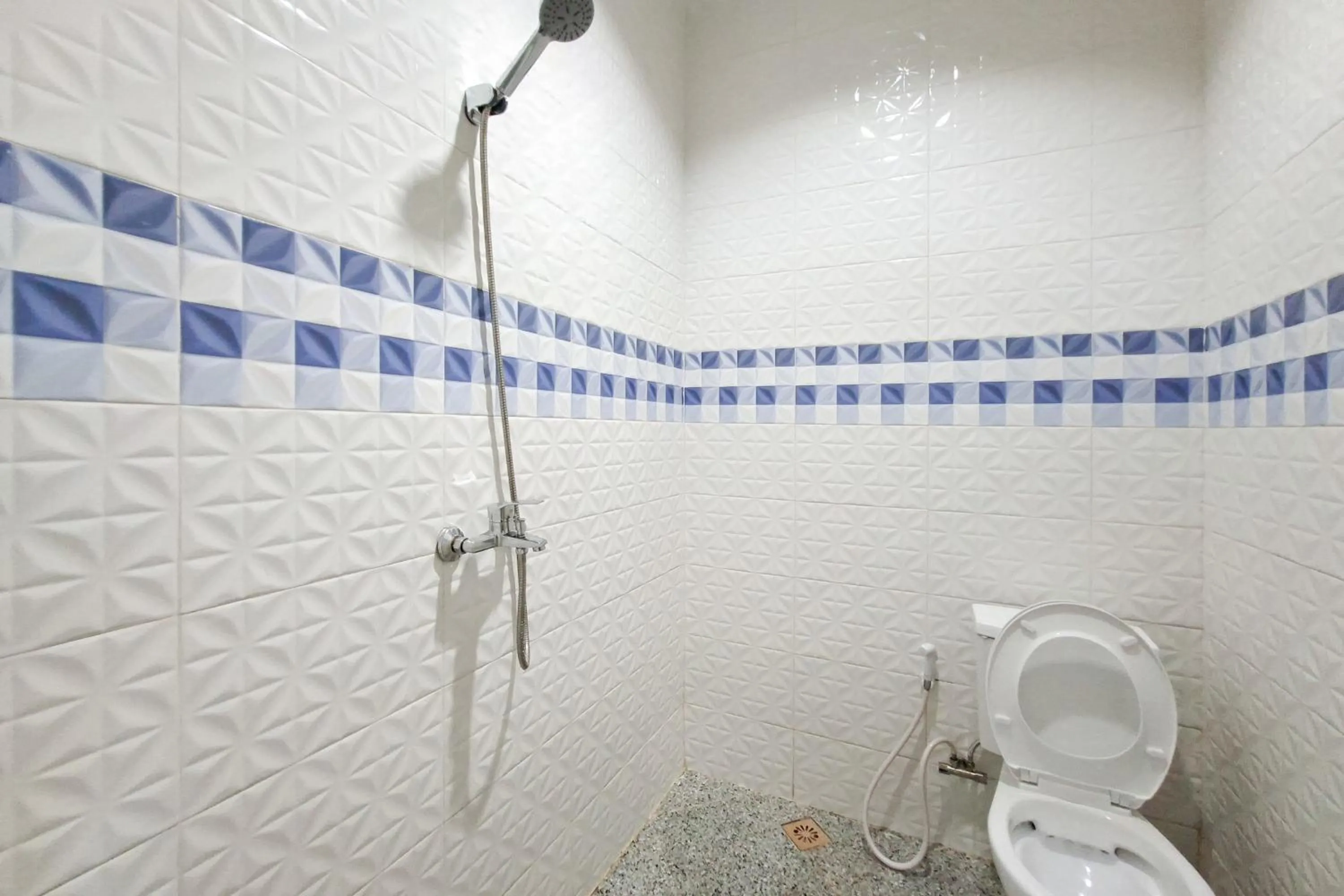 Bathroom in Sans Hotel Bliss Pekanbaru