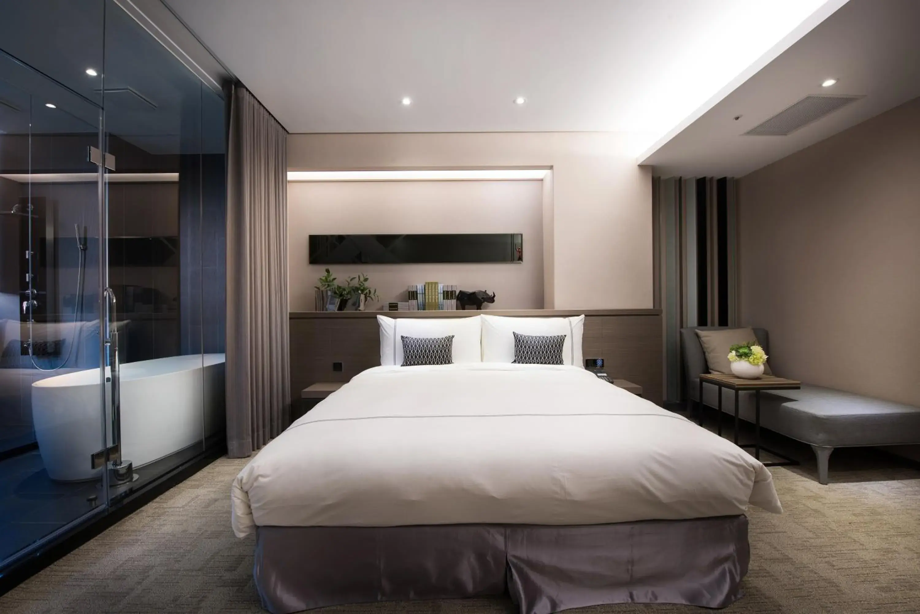 Superior Double Room in Hotel Reve Taichung Superior Double Room in Hotel Reve Taichung