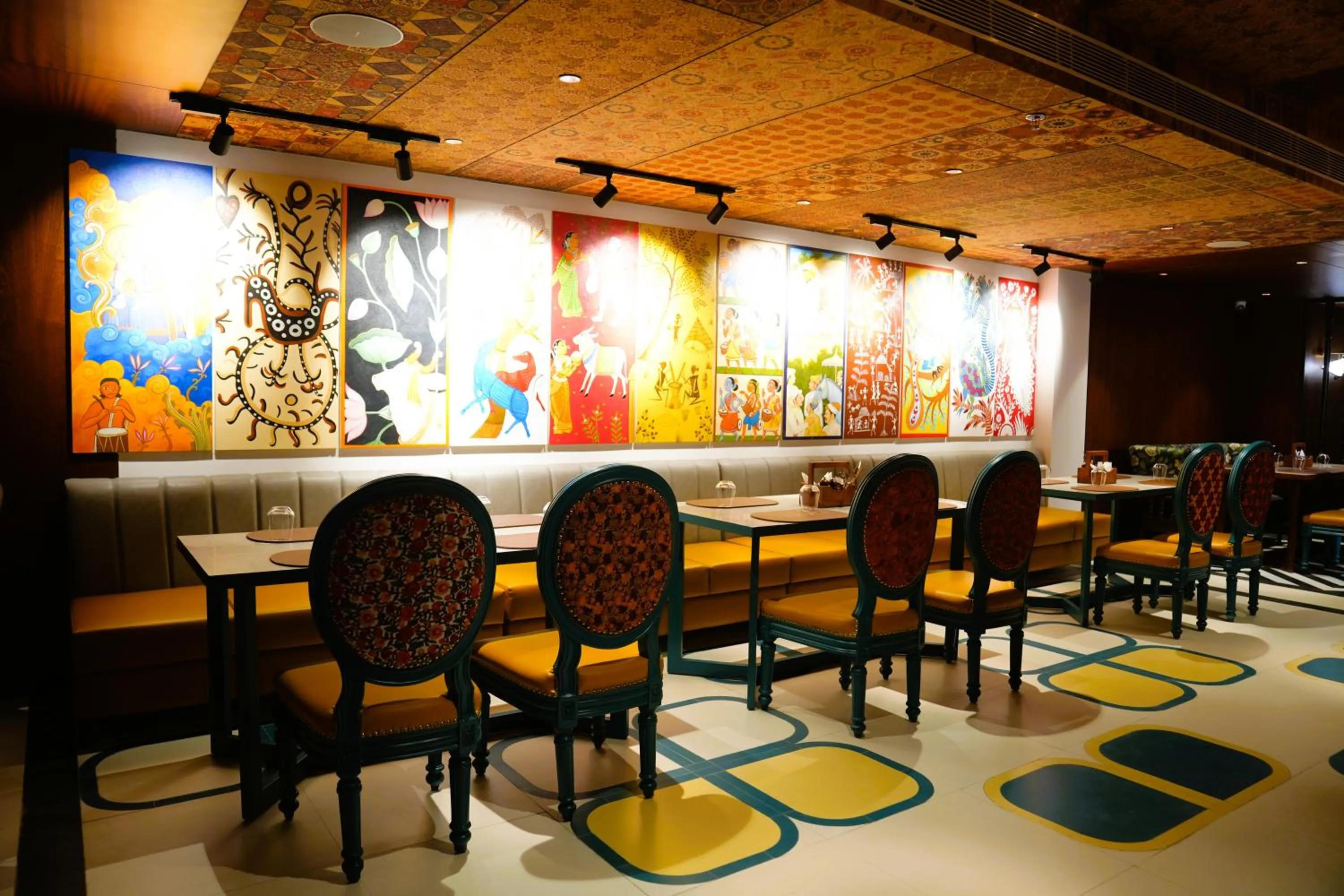 Restaurant/places to eat in Royal Bishnu