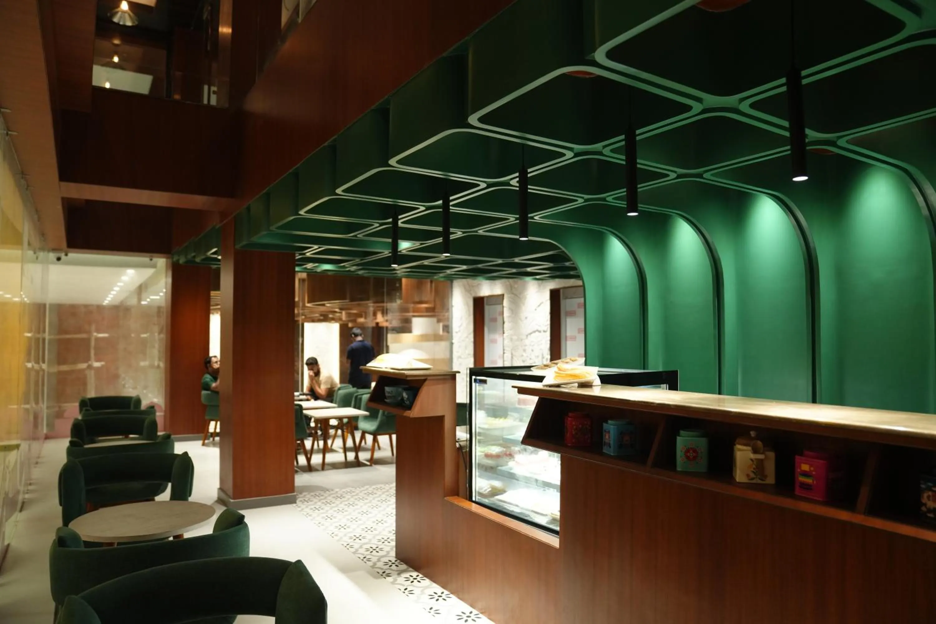 Restaurant/places to eat in Royal Bishnu