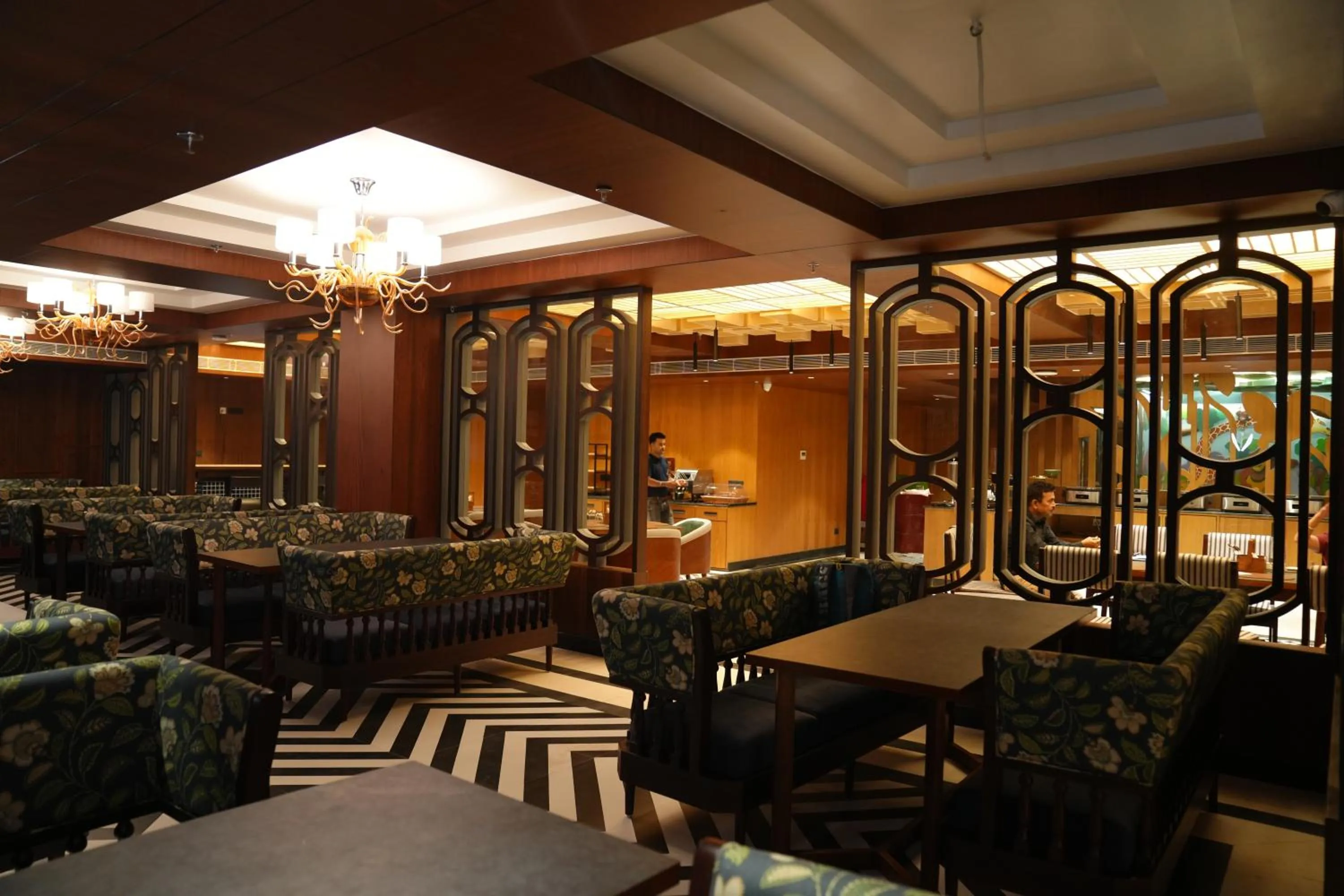 Restaurant/places to eat in Royal Bishnu