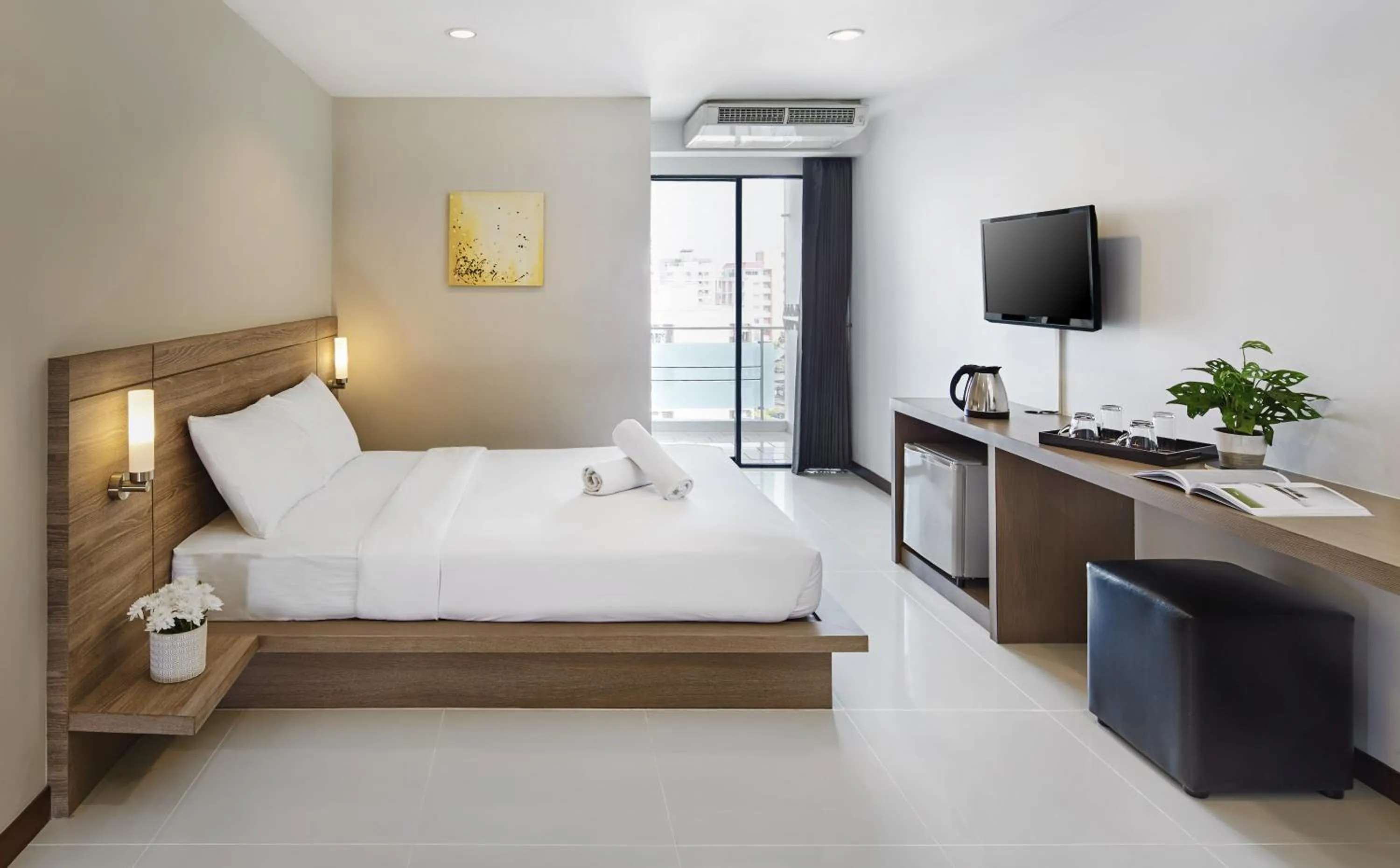 Photo of the whole room, Bed in Diamond Residence Ratchada